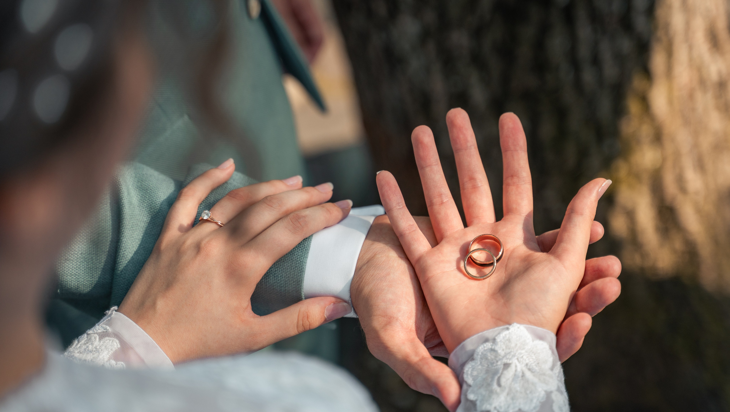 Contact. Incadru — Fotograf Profesionist Evenimente și Portrete în București