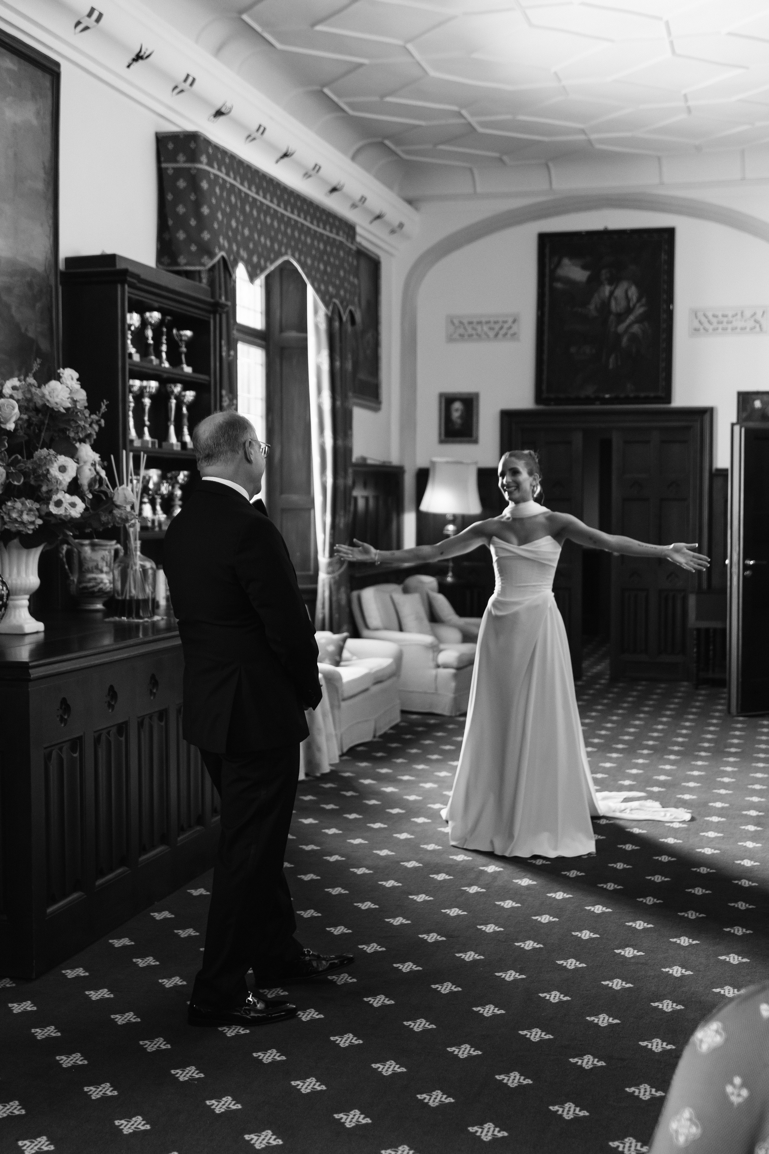 Wedding Photographer Lake Maggiore Como Italy. Wedding Photographer Rome Tuscany Como Sicily Puglia Amalfy Italy- Oksana Savenchuk