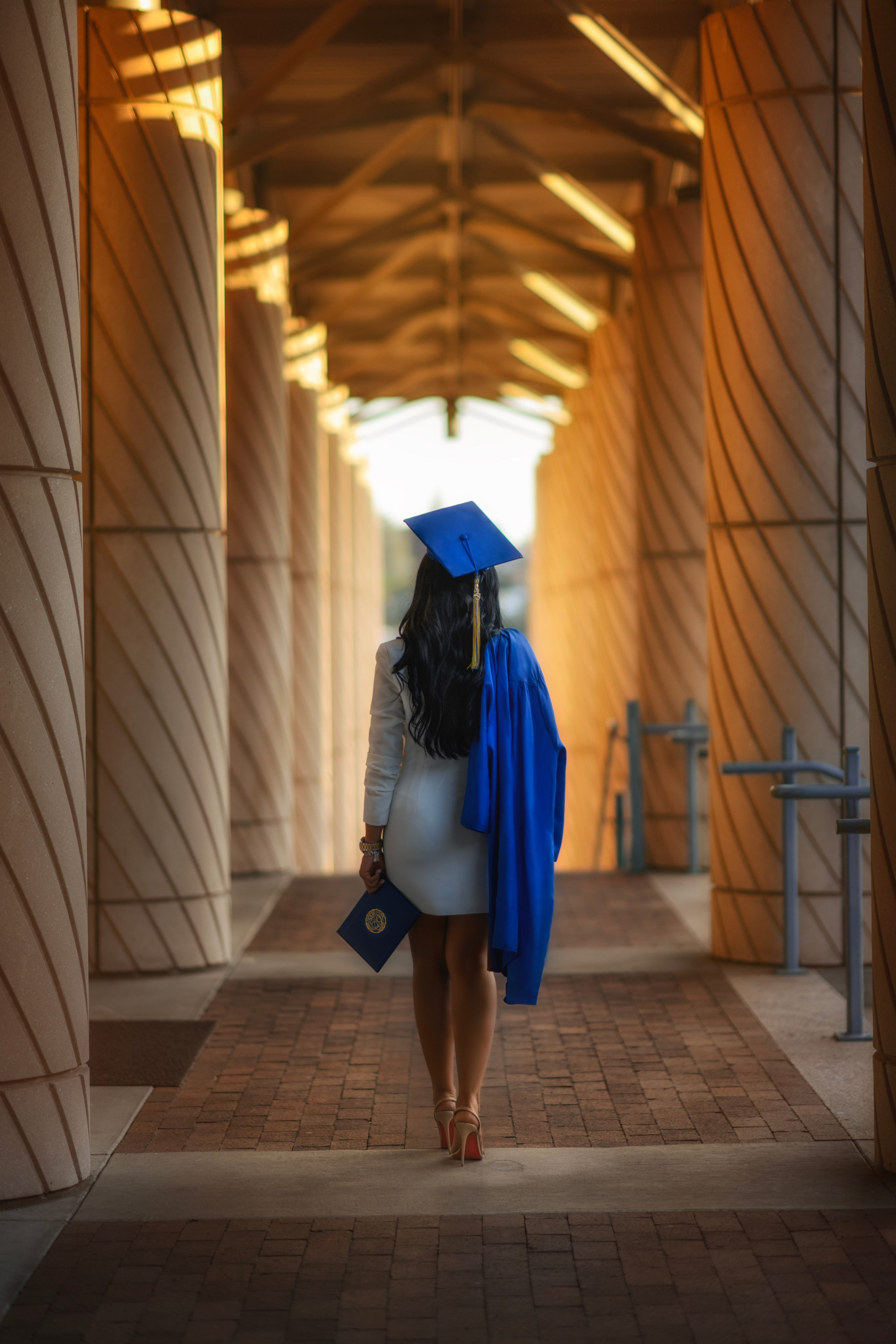 Alexandra, graduation. Wedding & family photography in Seattle area. Helen Michelle photographer