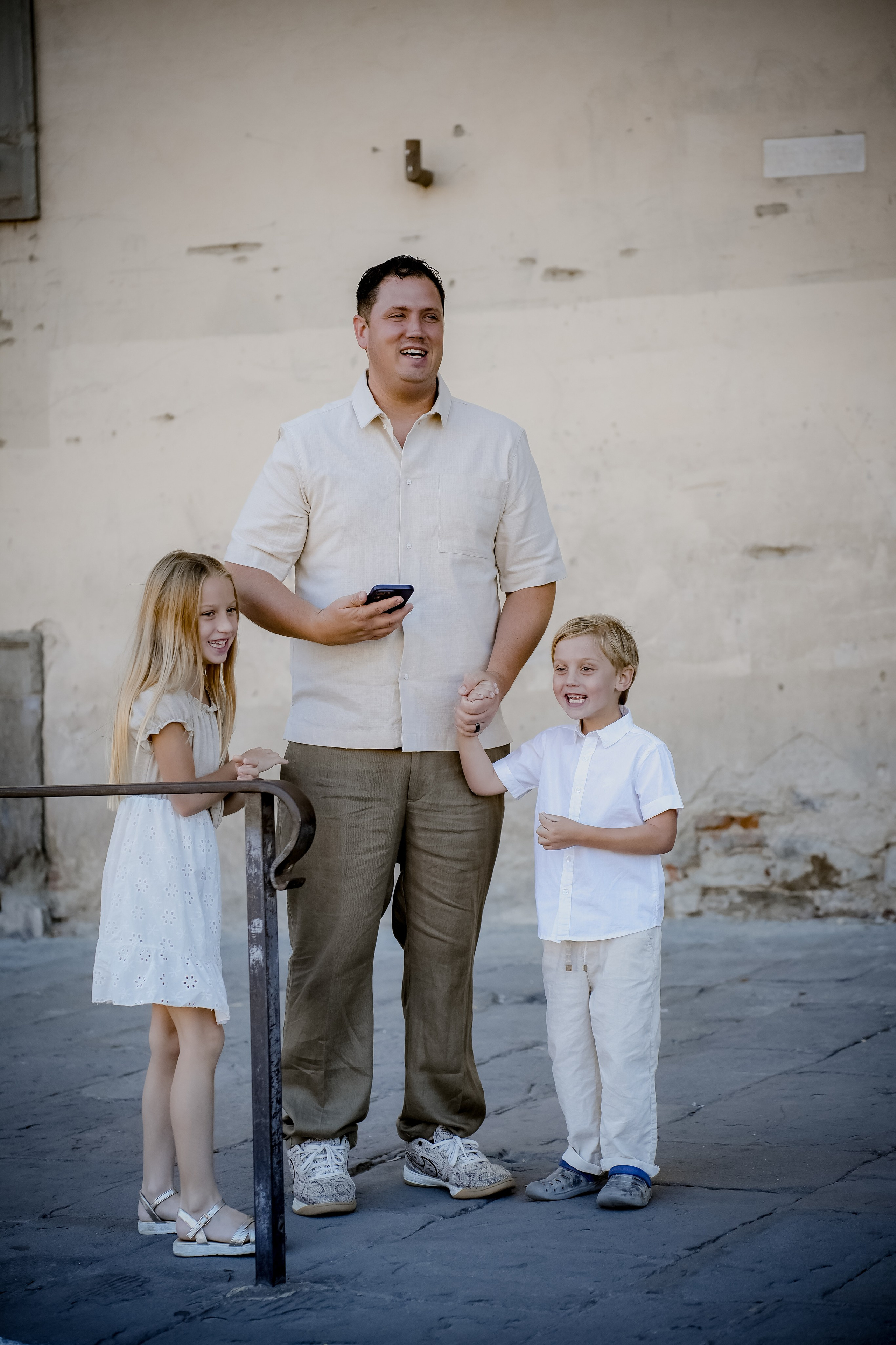 Stella & Family. Wedding Photographer in Italy