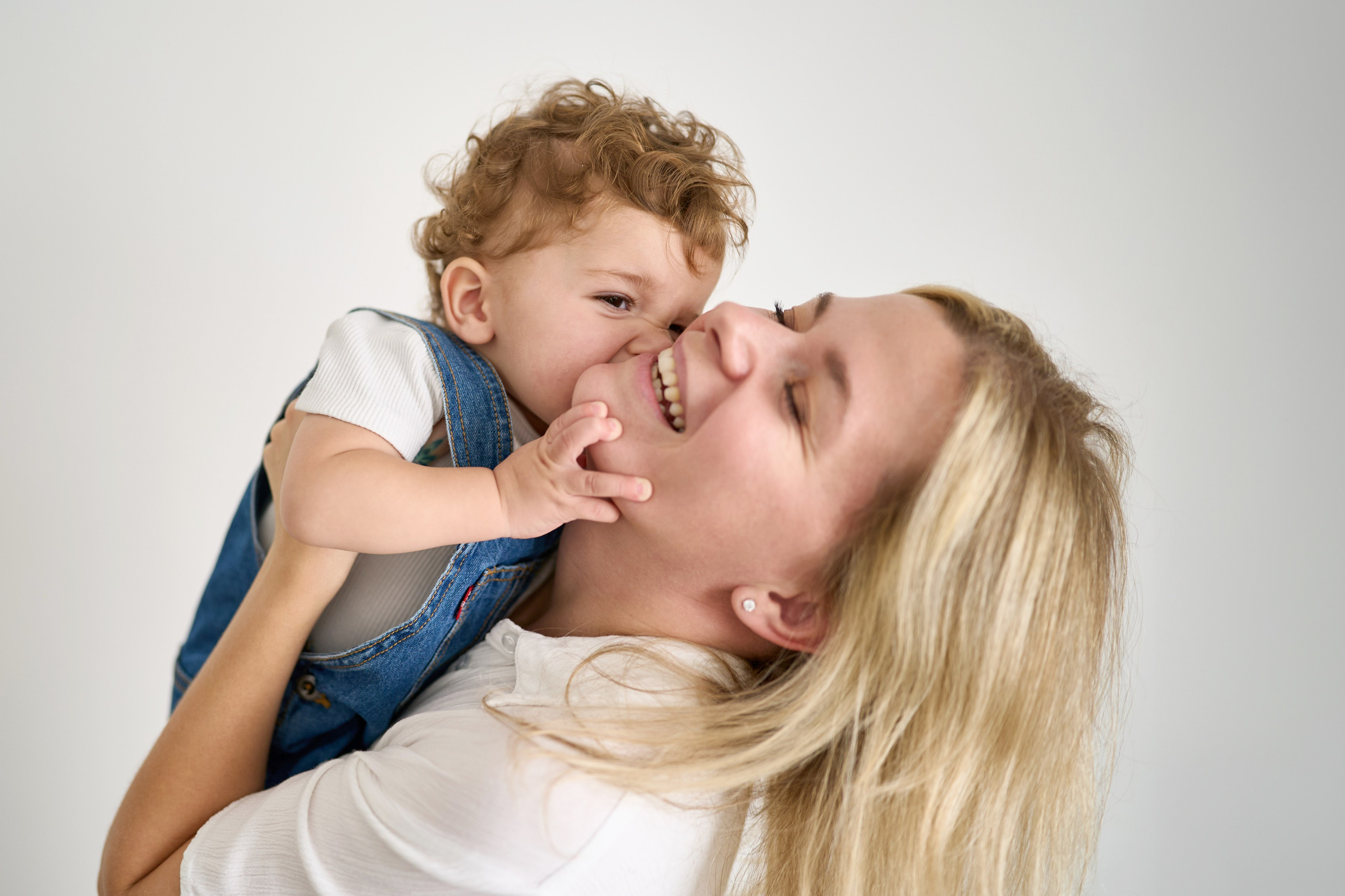 Gilad is 1 year old. צלם אלכס ברט בישראל