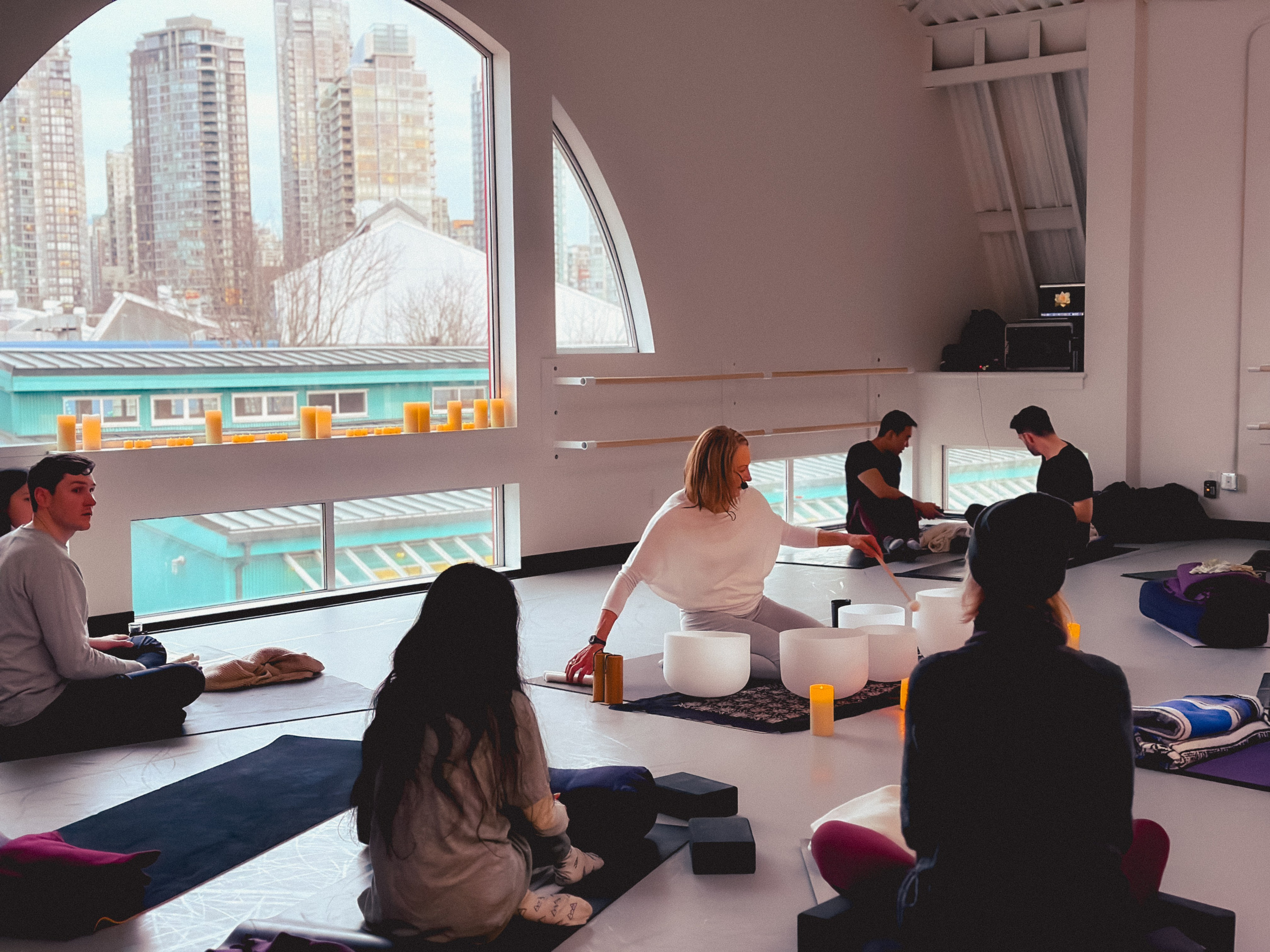 Tianne & Sound Bath. Yana Bobrova | Artistic Photography