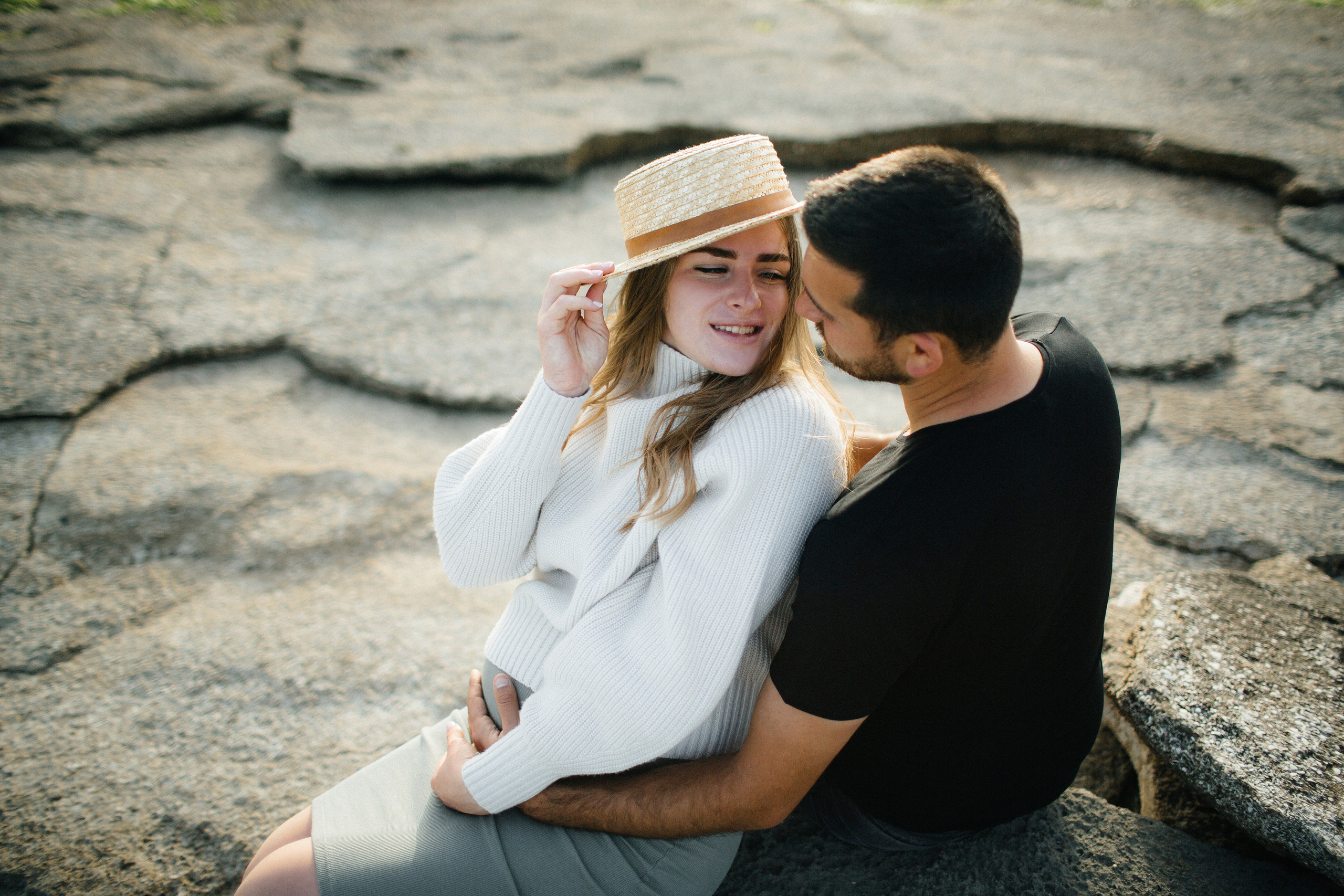 Sasha & Inna at HaBonim beach. Family photographer in Israel