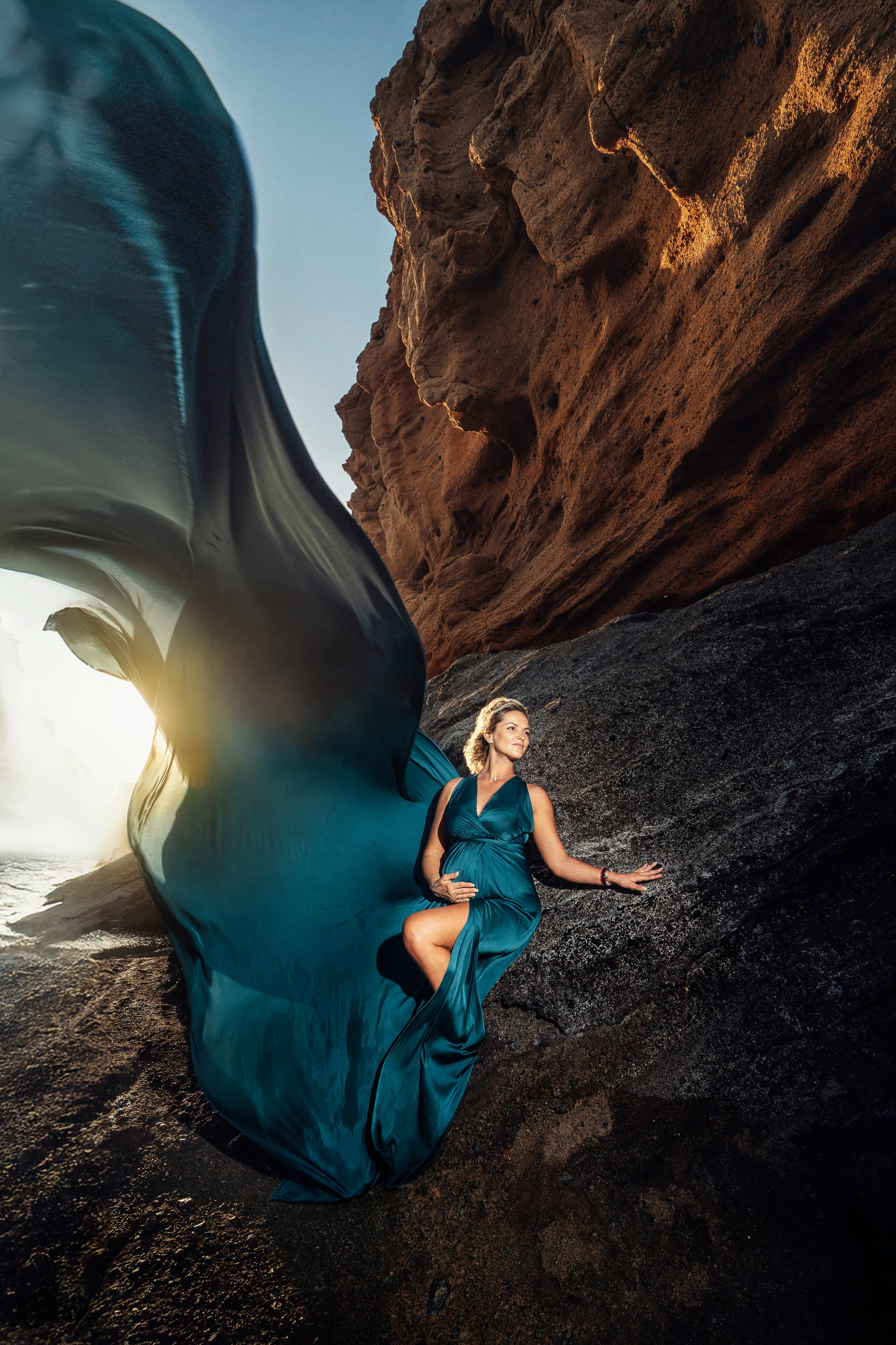 Pregnancy. Family, newborn, maternity, wedding, couple, proposal photographer in Tenerife | Flying dress photoshoots | Tania Bonnet