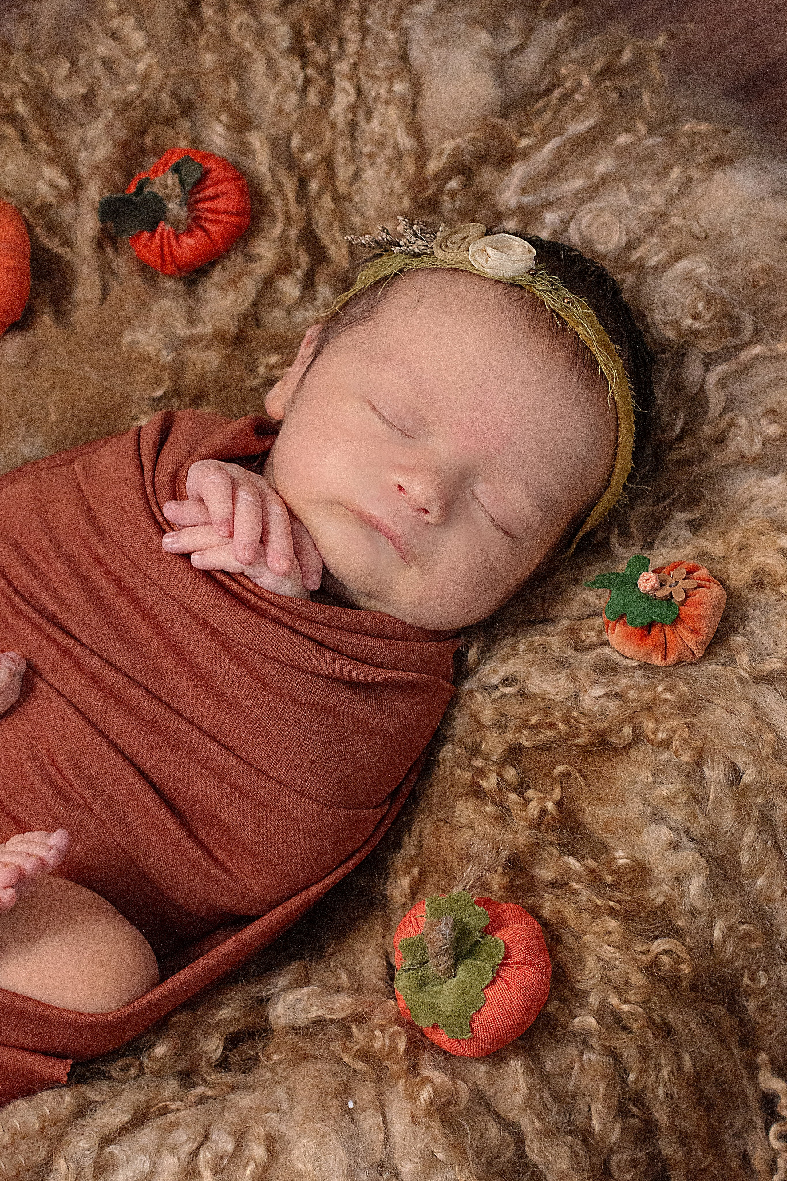Newborn классическая. Детский и семейный фотограф в г. Бельцы