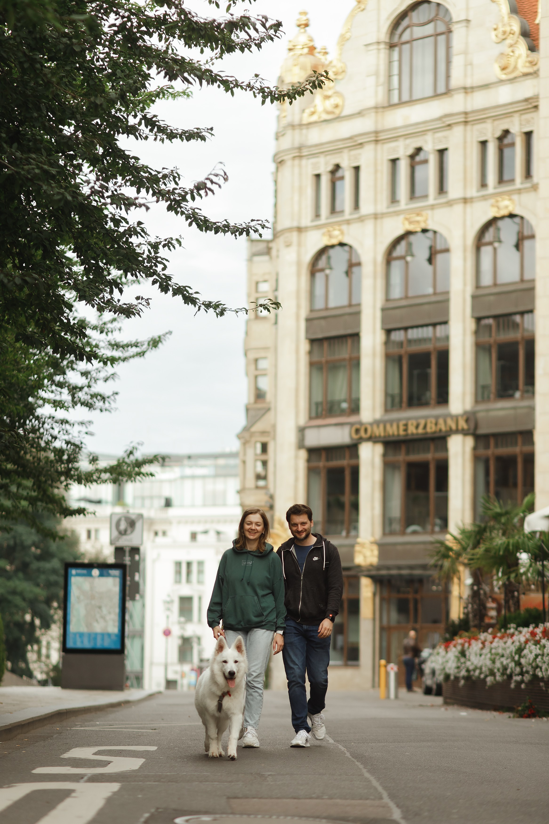 Astra in Leipzig. Kaja | fotograf we Wrocławiu | ludzie i psy