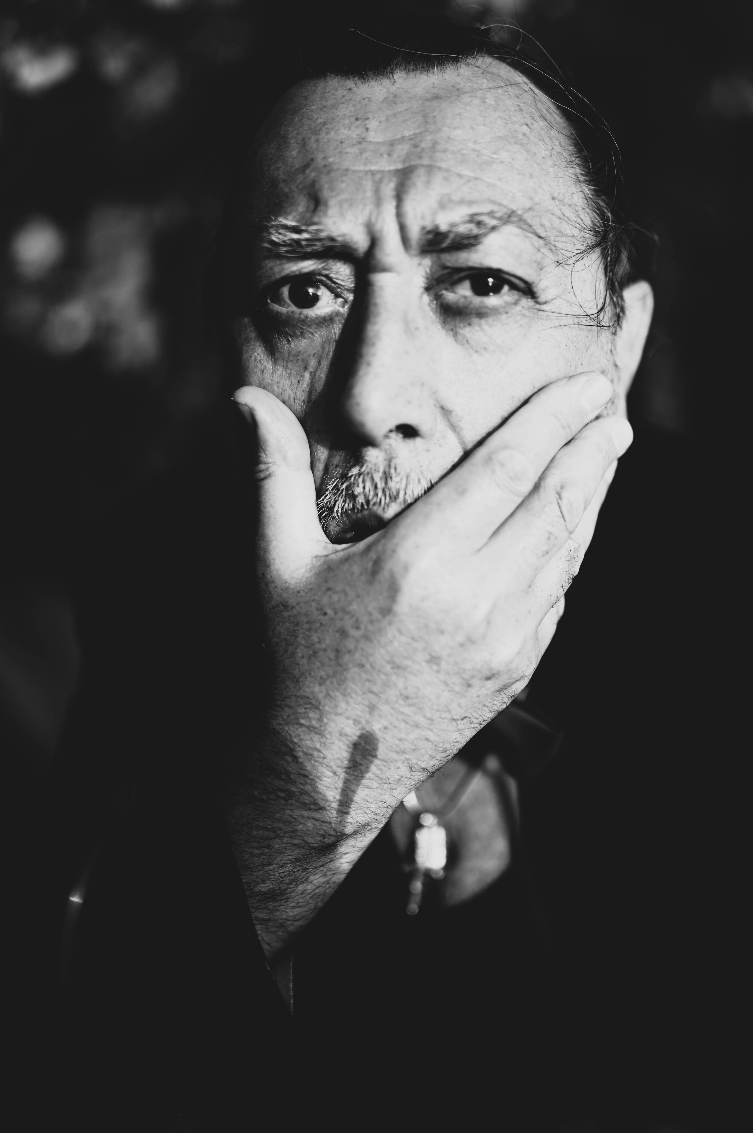 Portrait and lifestyle photographer based in Toronto, Canada