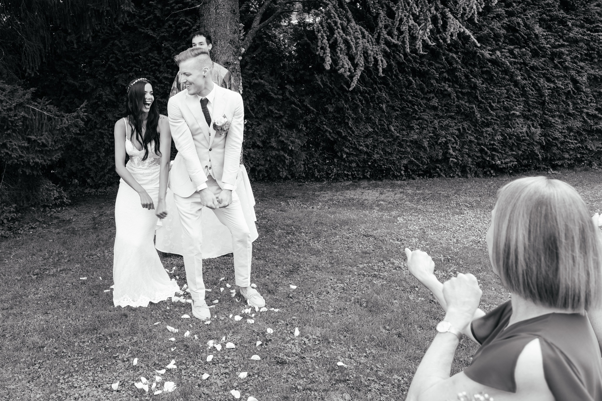 KAIANE & BENJAMIN Meilen, Switzerland. I am Elena Altendorfer. Wedding photographer in Zurich and Switzerland