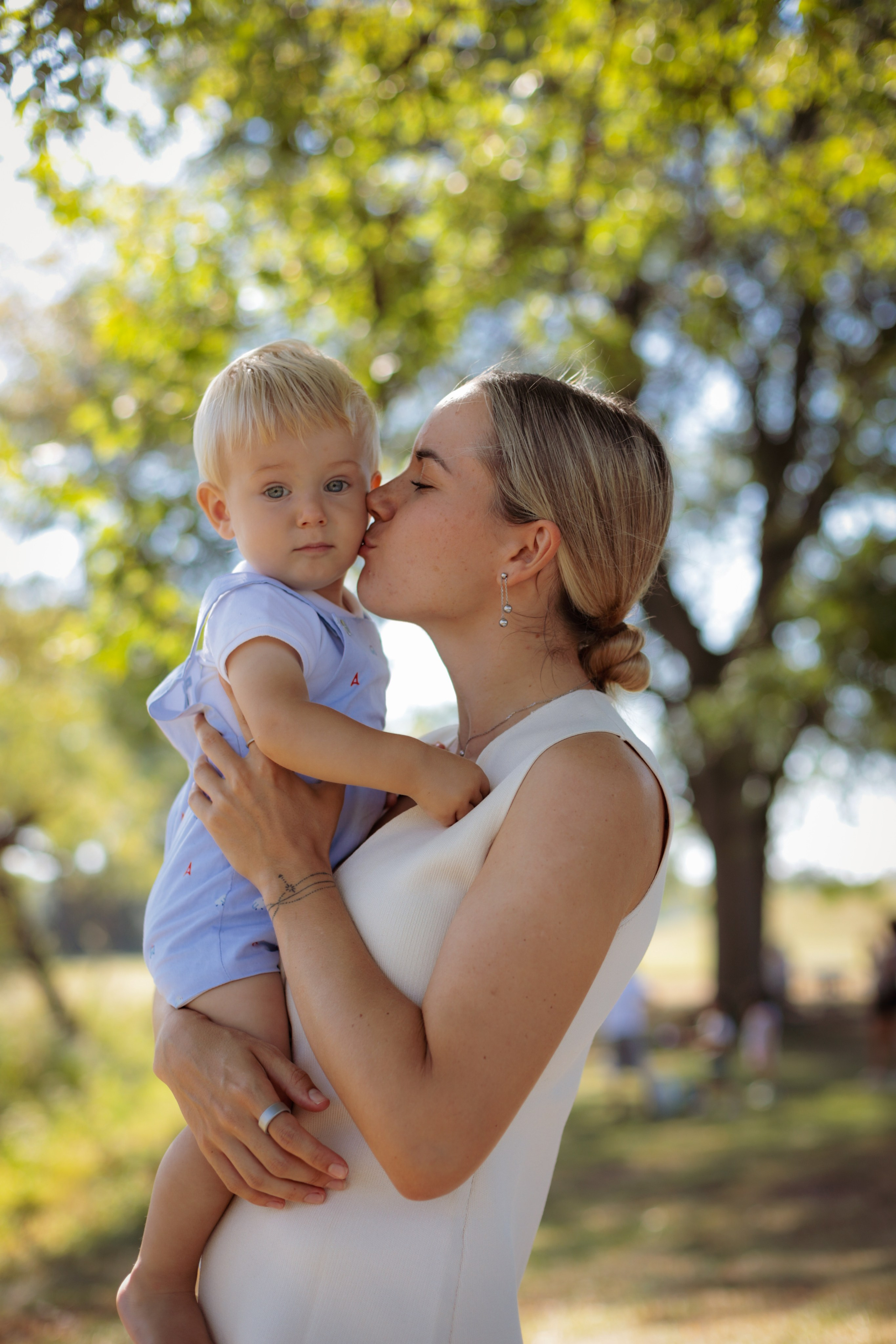 Yan. VALERIIA VIUNOVA individual shooting\love story\event\brand