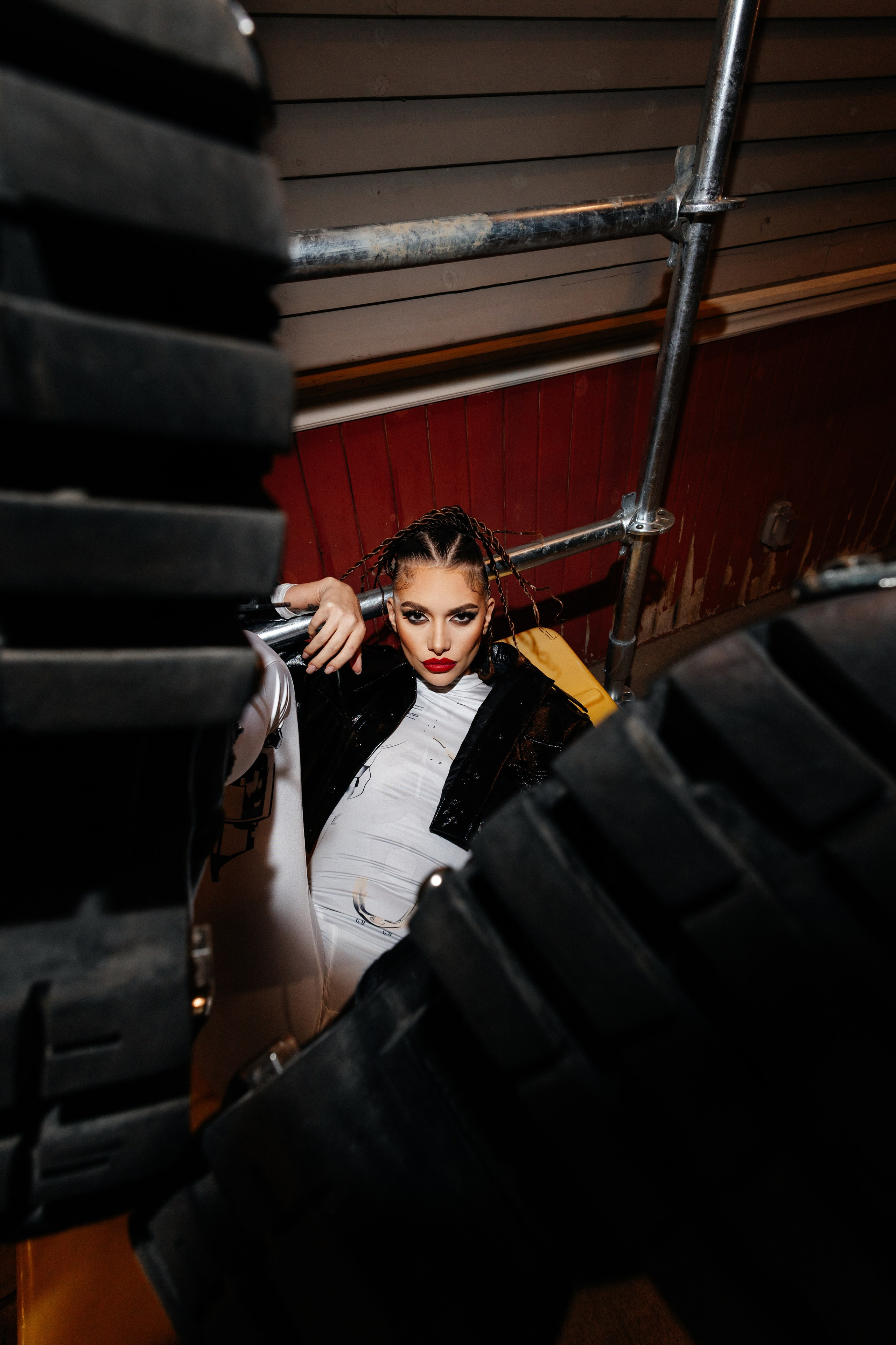 Midnight GO Glow. Alex UA — Toronto photographer