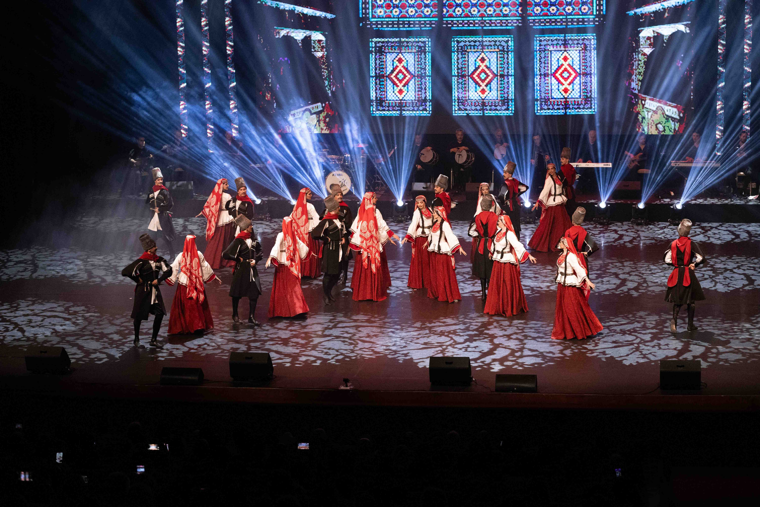 STATE DANCE ENSEMBLE. Wedding&Event photographer Ismail Rzayev in Baku