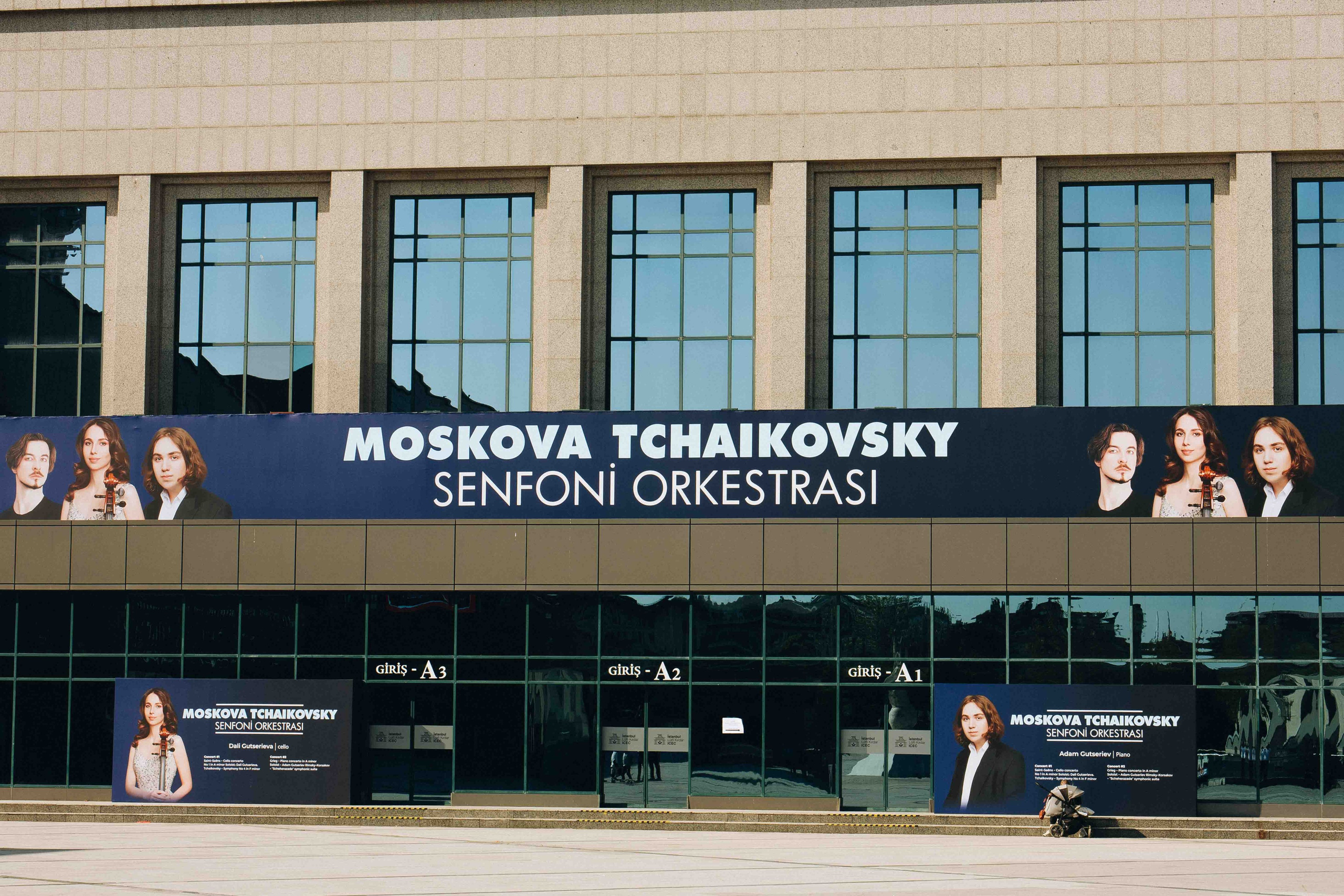 The Tchaikovsky Academic Grand Symphony Orchestra in Istanbul. Wedding&Event photographer Ismail Rzayev in Baku