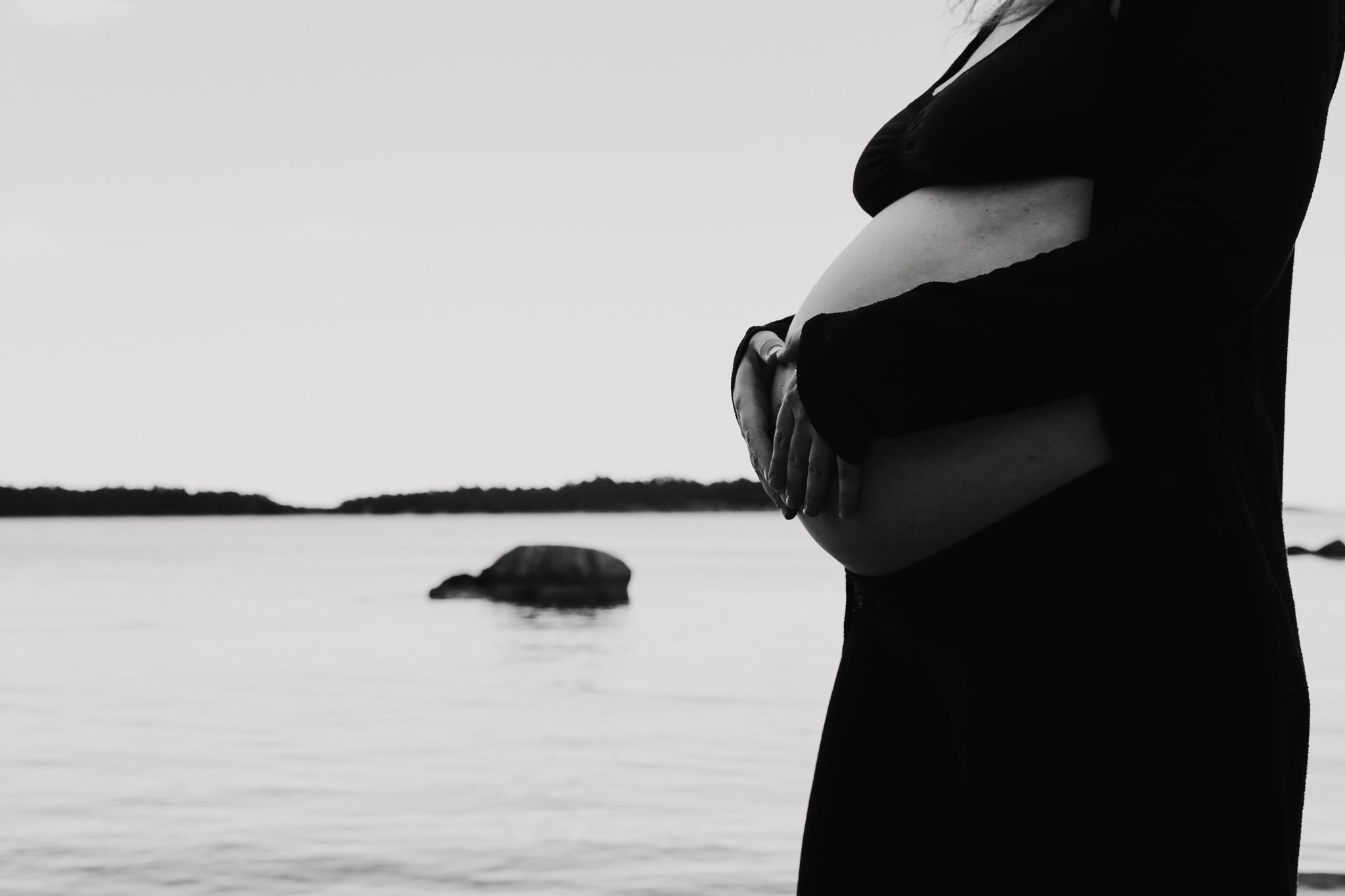 Ulrika & Family: Expecting Joy. Photographer Elina Palmgren