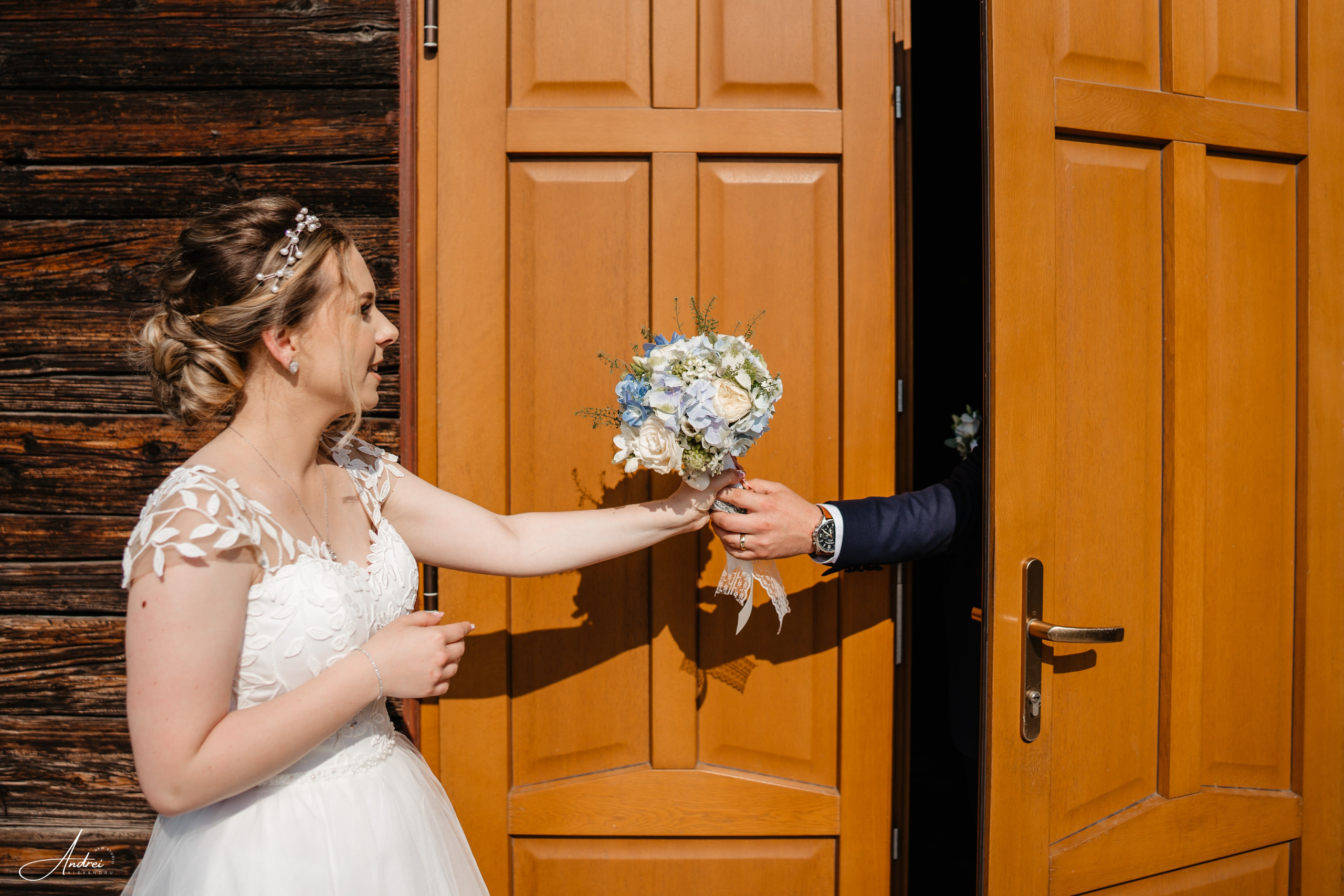 Cătălina & Călin. Raw Studio. Fotograful tau de nunta!