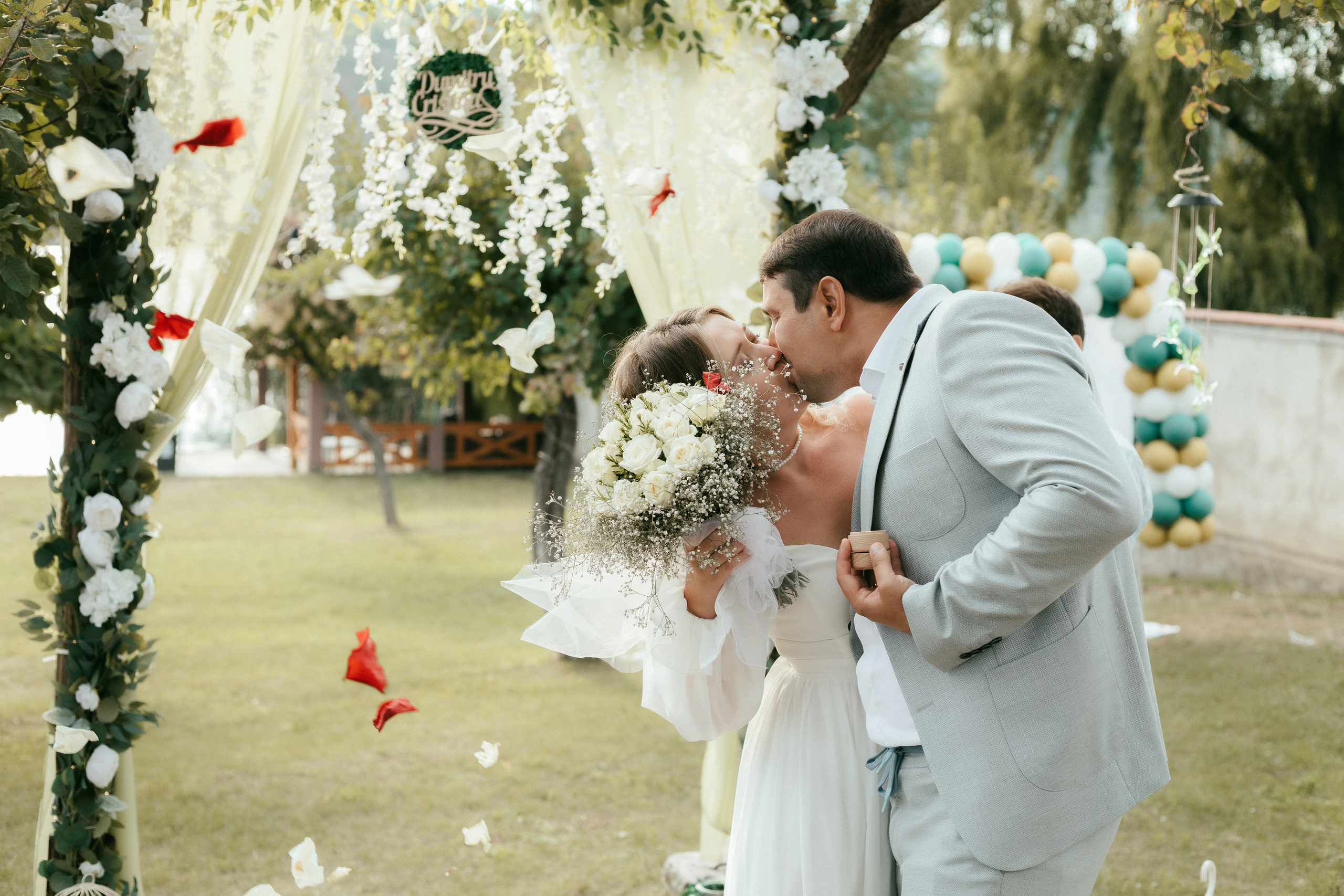 Cristina & Alex. Captured by Hallovud