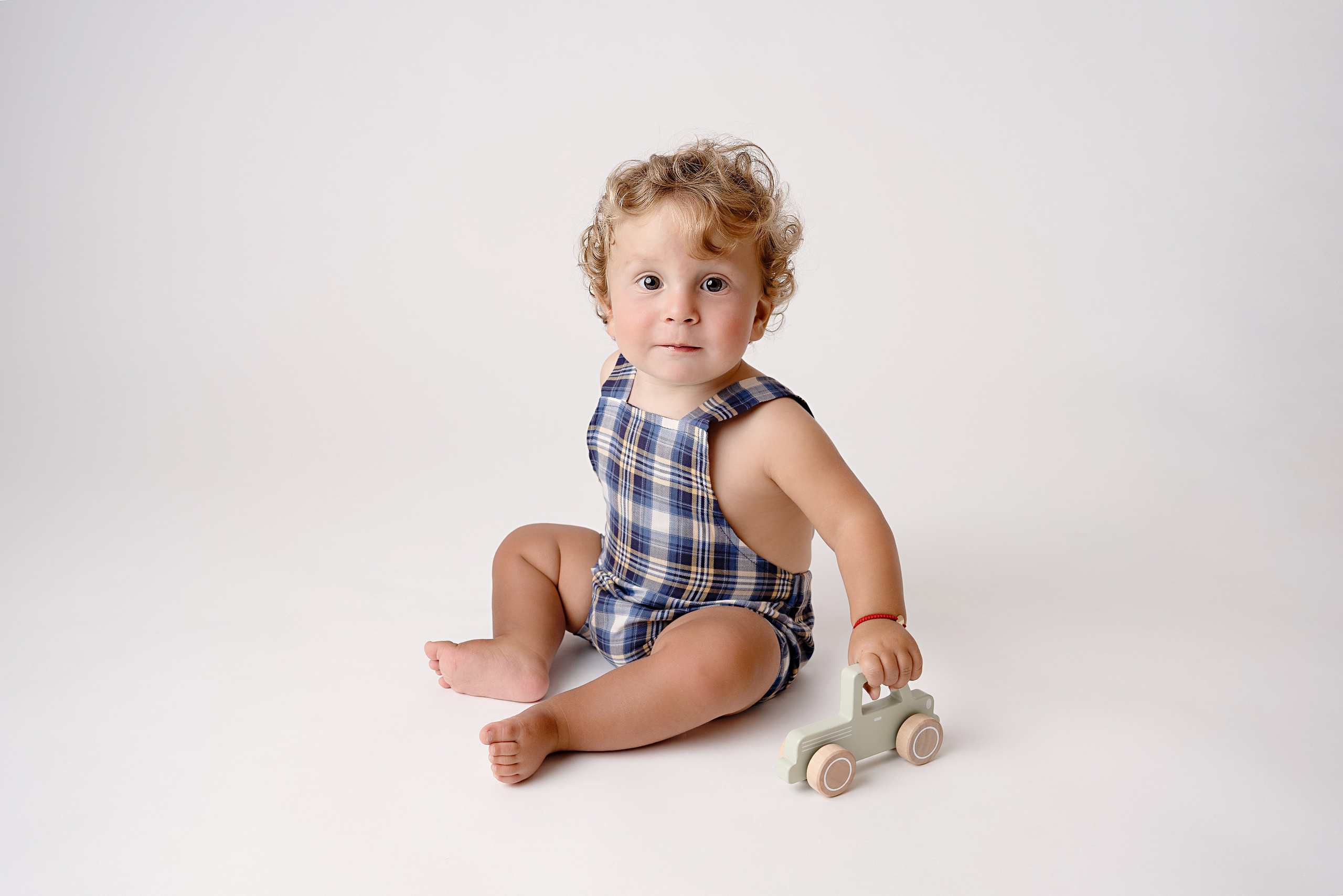 Smash the cake. Fotograf maternitate, nou-născuți și familie în Cluj-Napoca | Roxana Rusu