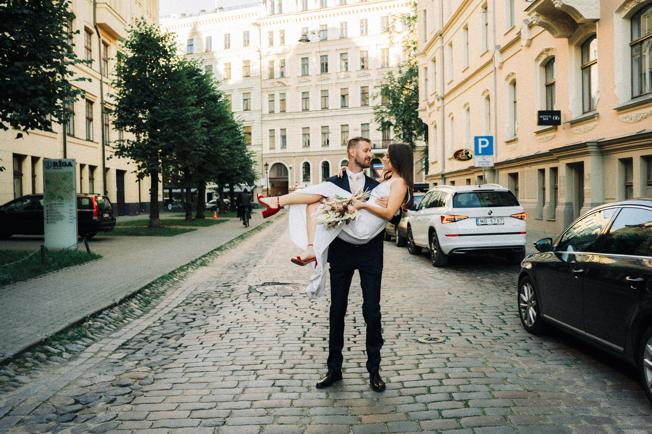 Wedding Walk. Couple and Family Photographer in Tallinn, Sasha Kaloshin