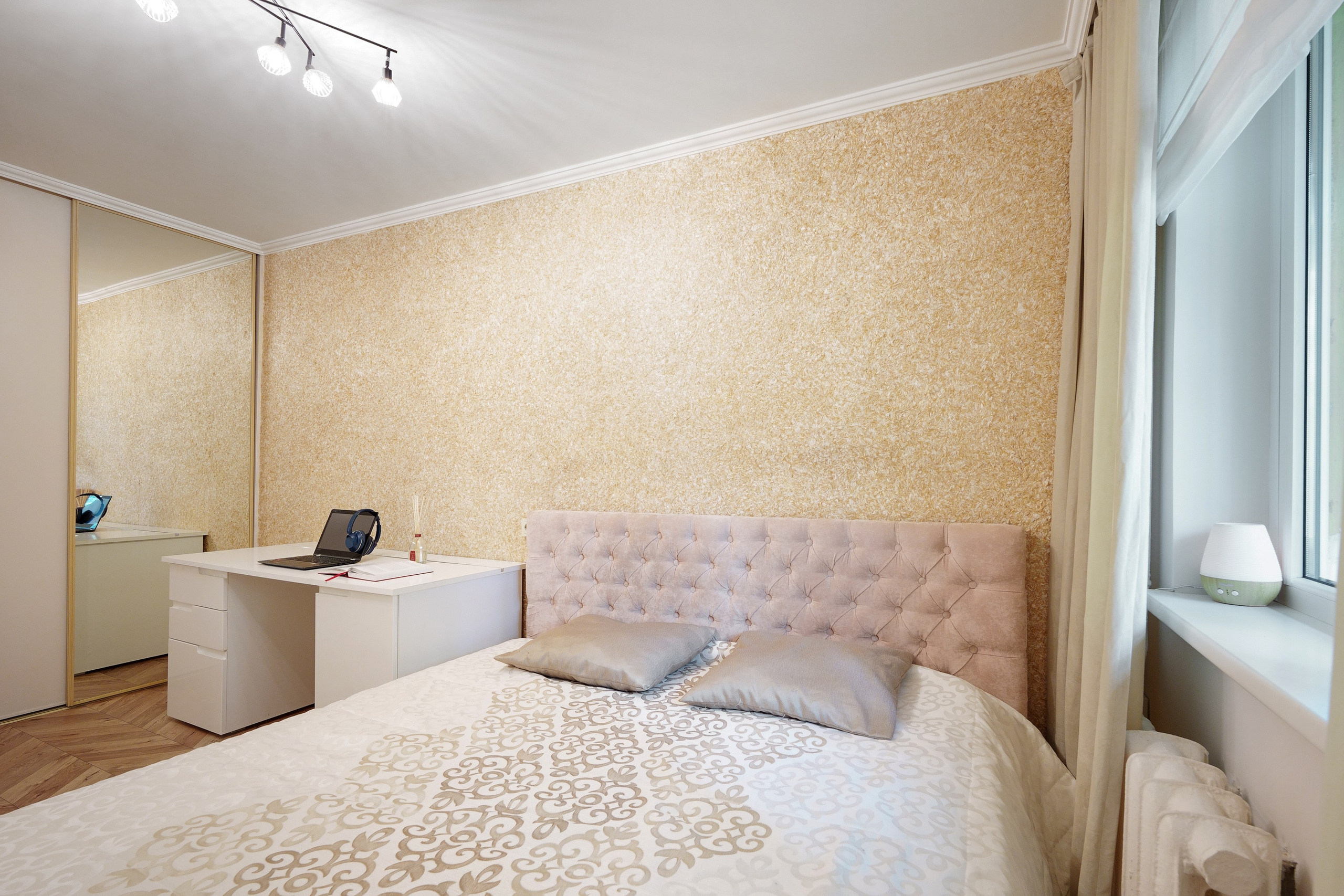 Apkasu g. 21. Elina Sapiega fotografė Vilniuje