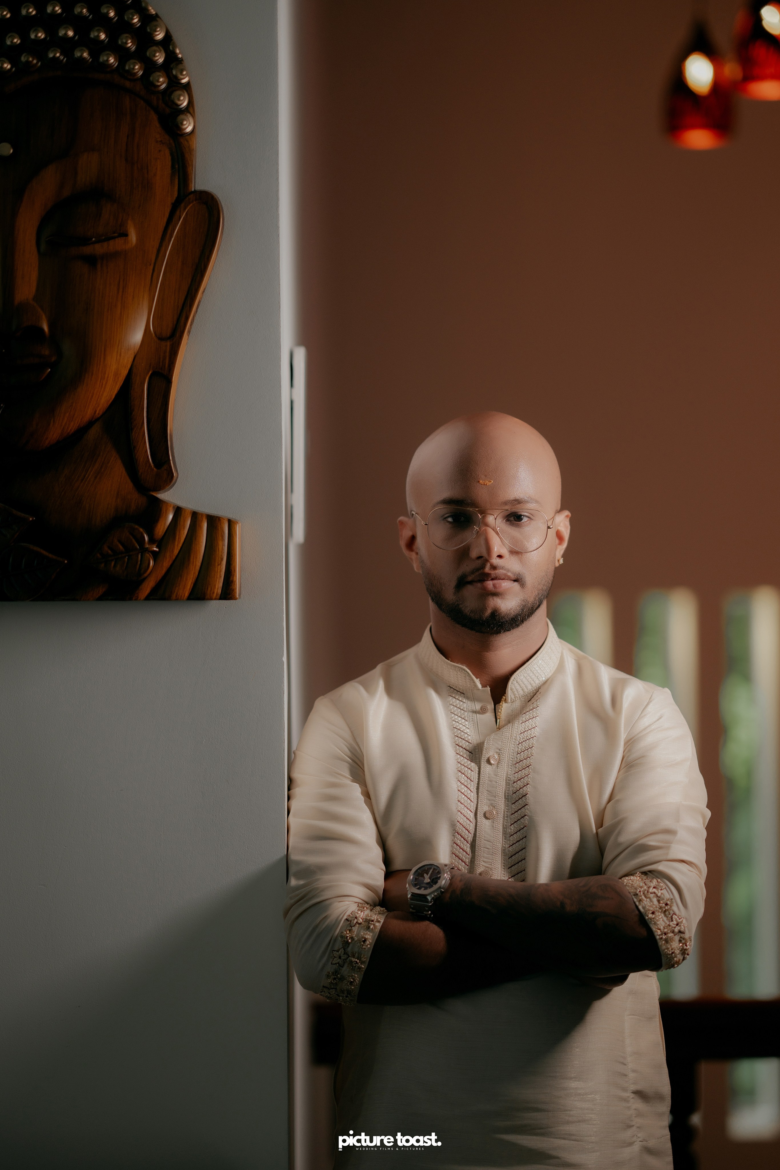 Traditional Kerala Hindu Wedding Ft. Anusree & Vishnu. Fine art Wedding Photographers in India & Canada