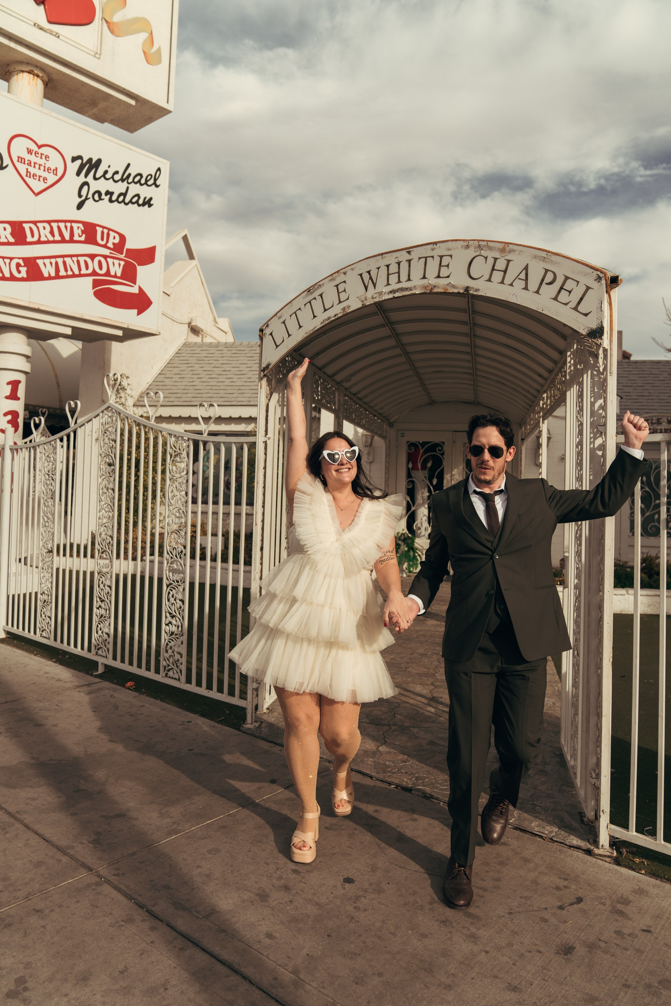 Grace&Jesse. Wedding & elopement photographer Viktoriya Kravtsov. Las Vegas