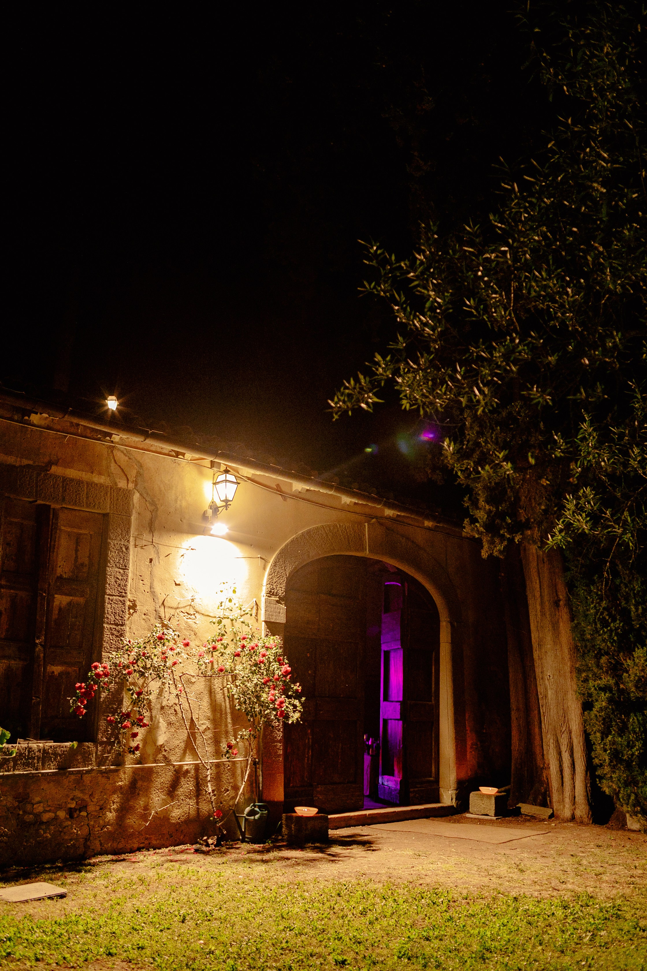 Tuscany Castello di Montegufoni wedding. Iurkovski PHOTOGRAPHY in Europe. Luxury destination weddings and events