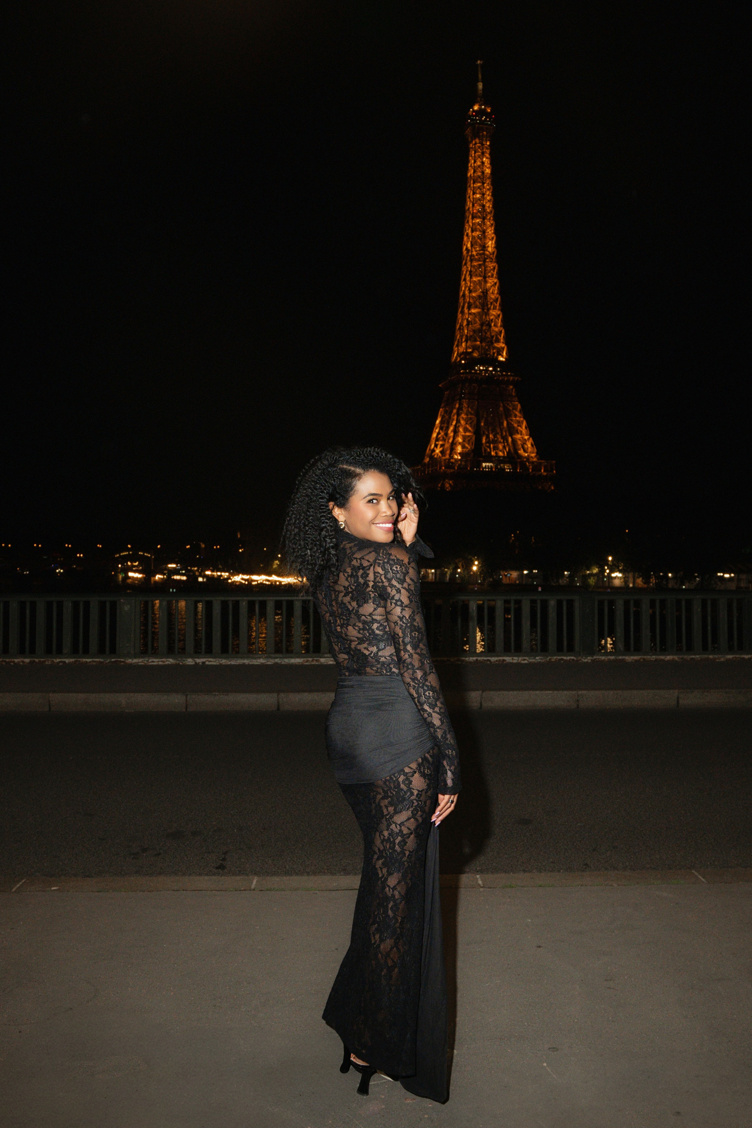 Candice (2h x 2). Photographer in Paris|Solo and groups, portraits & content, couples photo-shoot in Paris at the best locations