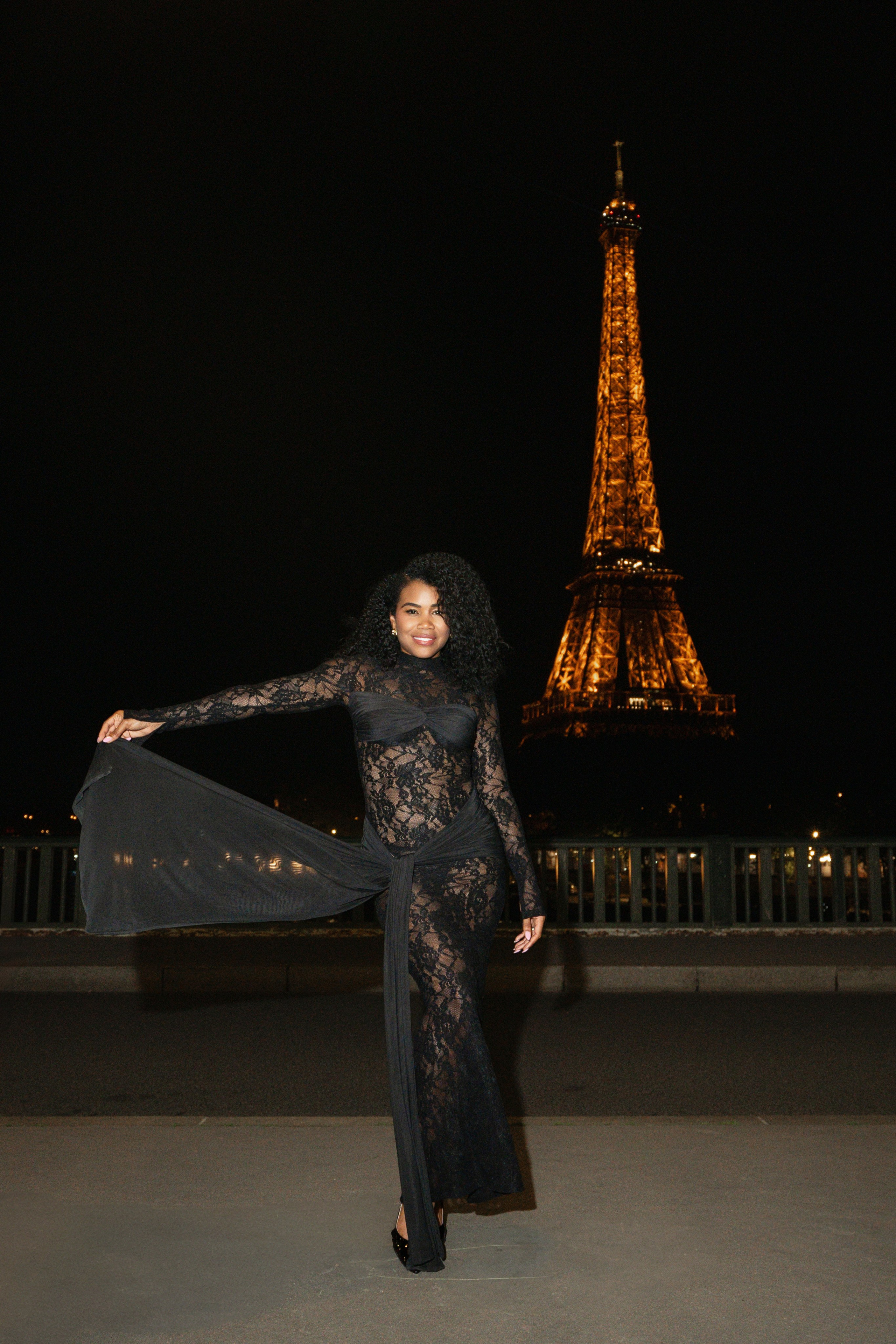 Candice (2h x 2). Photographer in Paris|Solo and groups, portraits & content, couples photo-shoot in Paris at the best locations