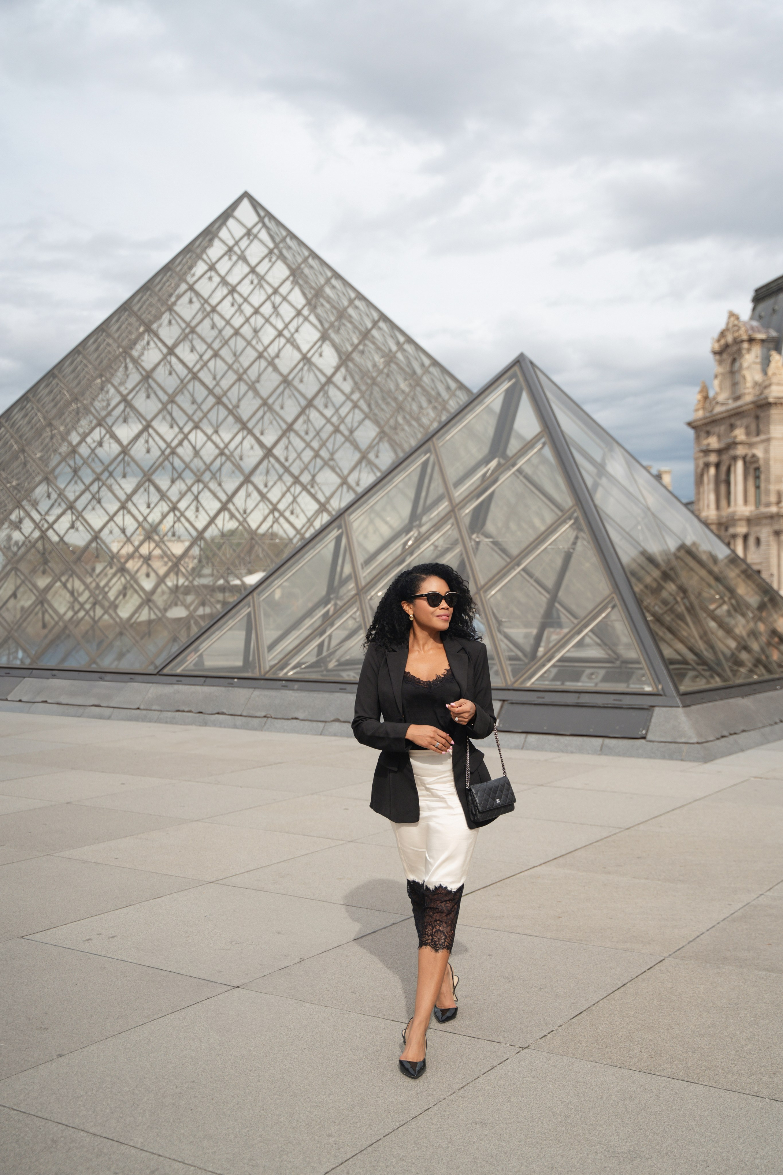 Candice (2h x 2). Photographer in Paris|Solo and groups, portraits & content, couples photo-shoot in Paris at the best locations