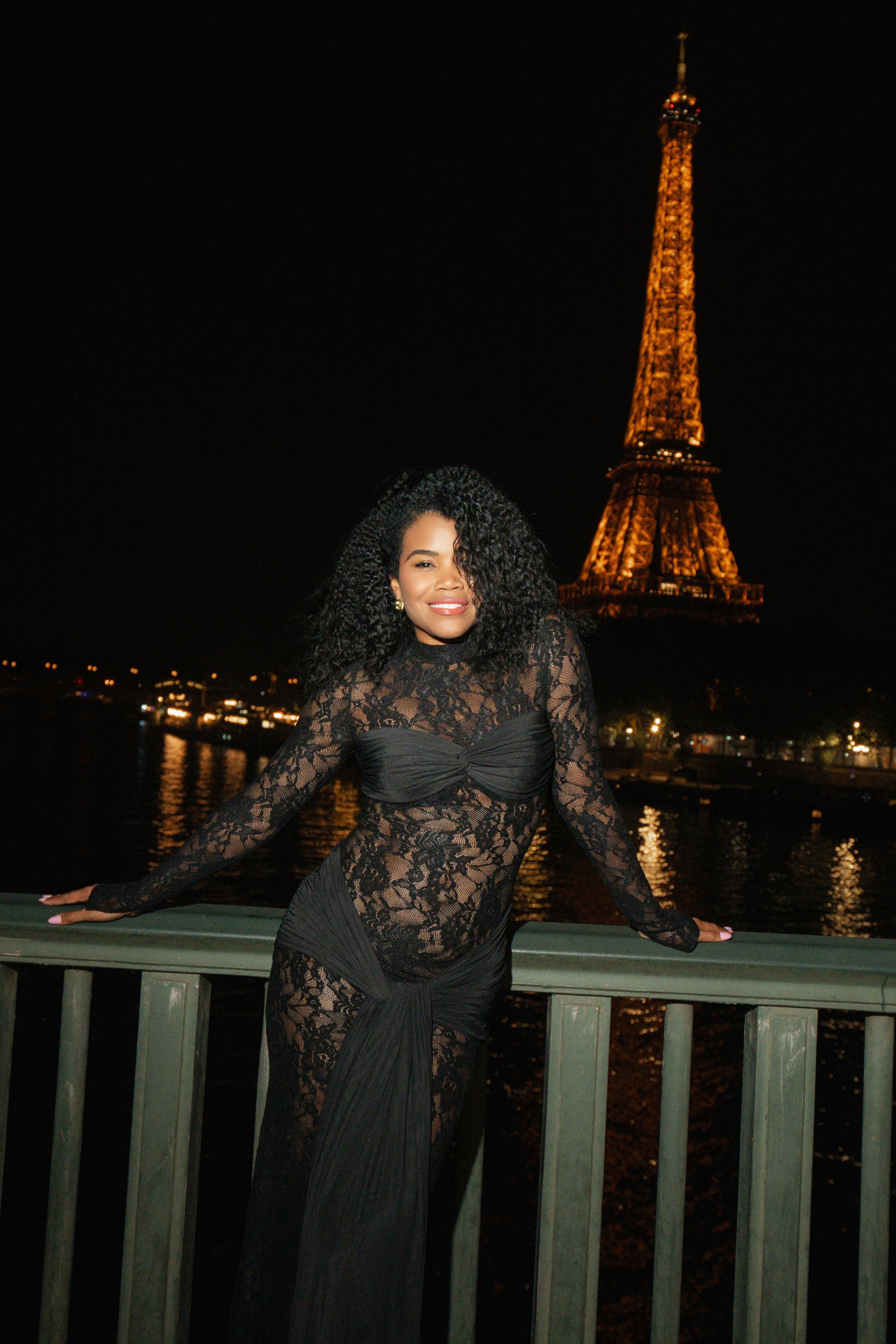 Candice (2h x 2). Photographer in Paris|Solo and groups, portraits & content, couples photo-shoot in Paris at the best locations