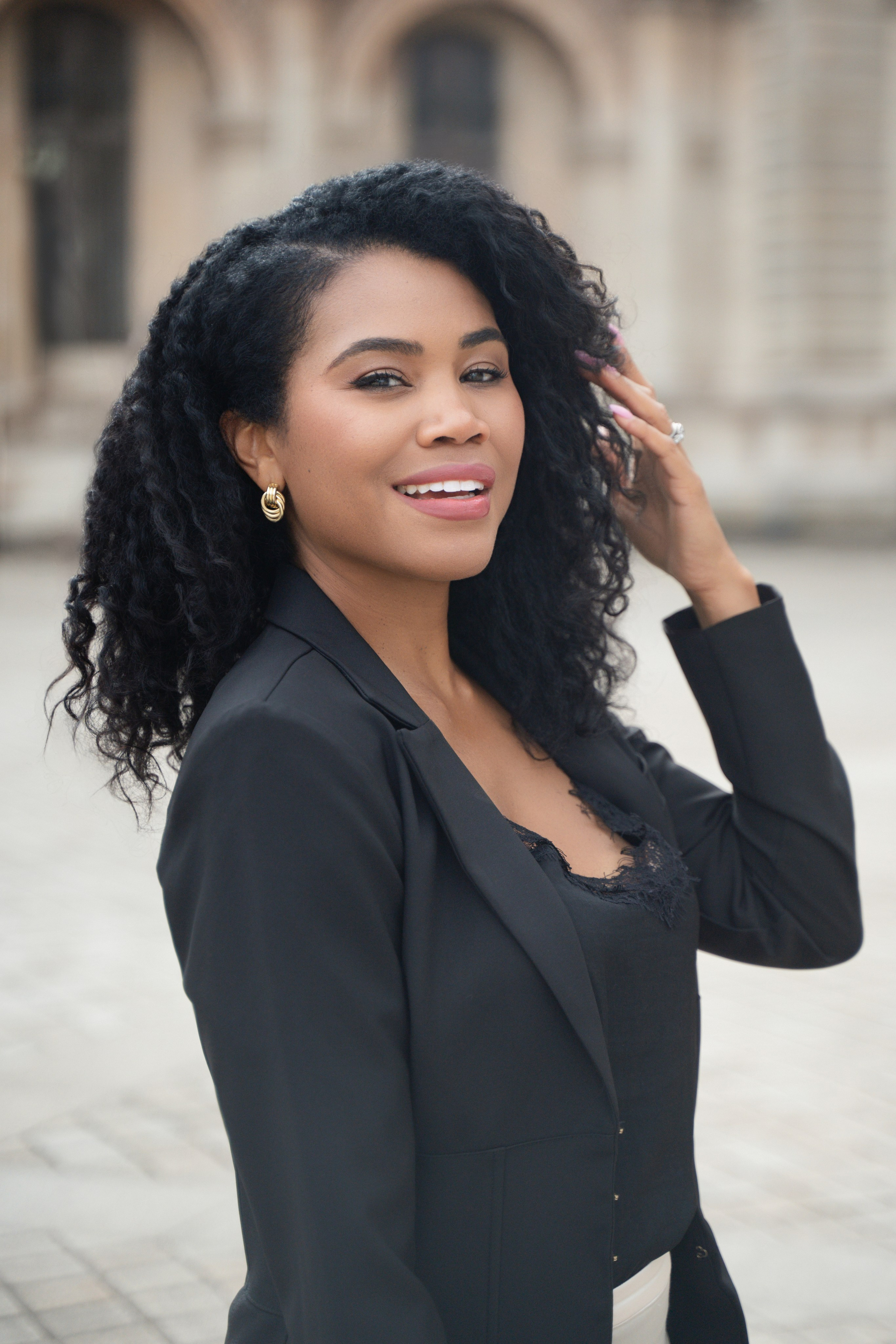 Candice (2h x 2). Photographer in Paris|Solo and groups, portraits & content, couples photo-shoot in Paris at the best locations