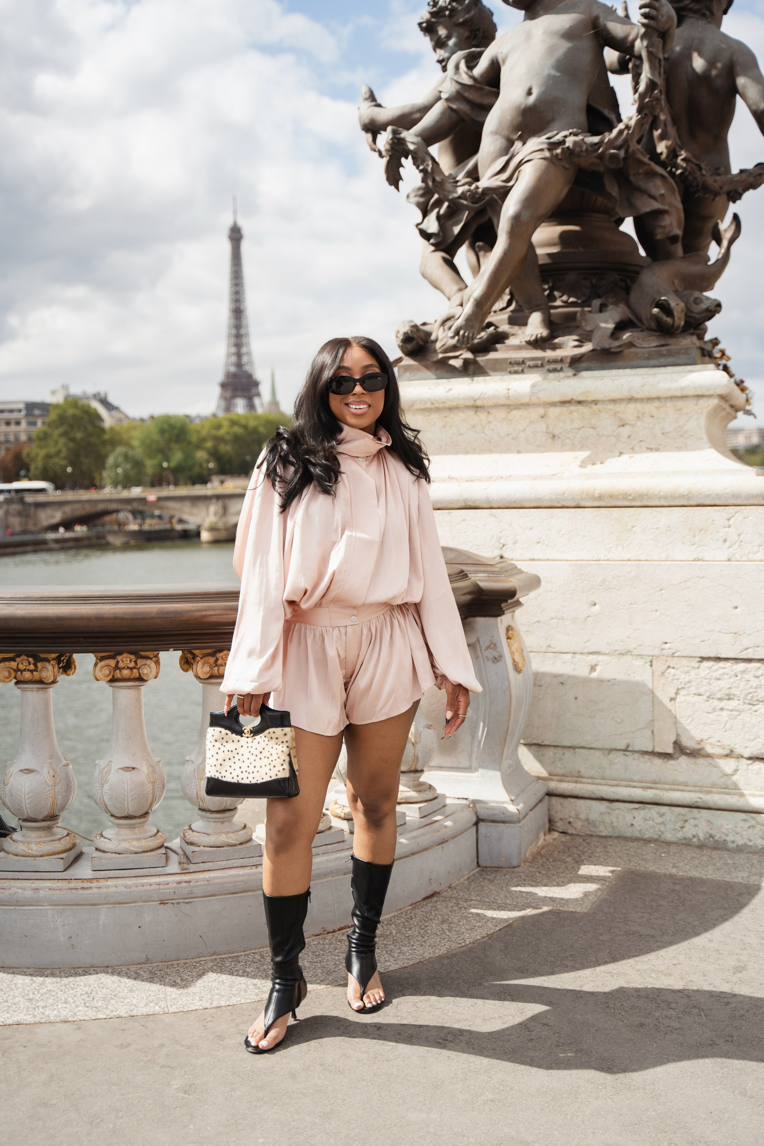 Arielle (2 hours). Photographer in Paris|Solo and groups, portraits & content, couples photo-shoot in Paris at the best locations