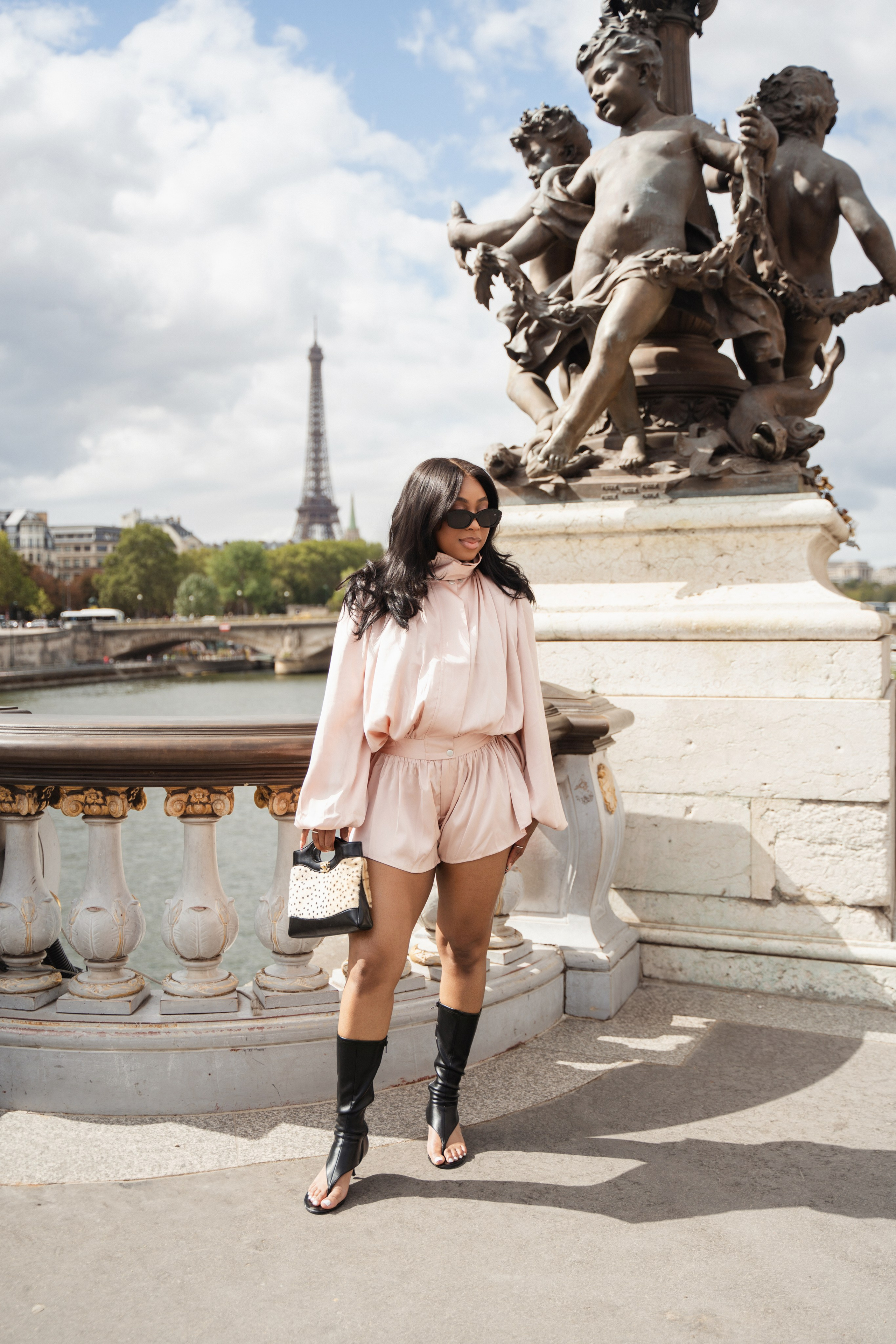 Arielle (2 hours). Photographer in Paris|Solo and groups, portraits & content, couples photo-shoot in Paris at the best locations