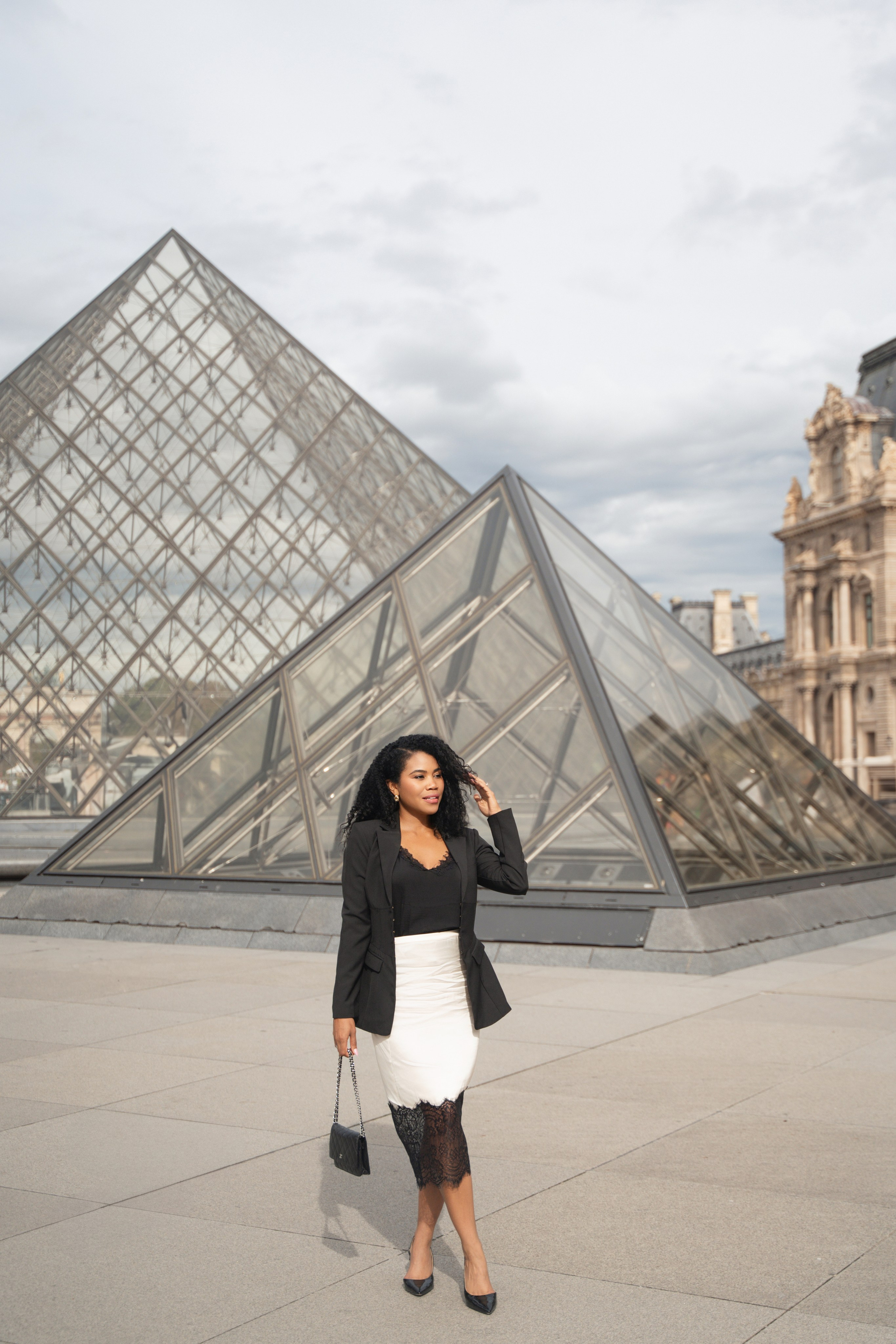 Candice (2h x 2). Photographer in Paris|Solo and groups, portraits & content, couples photo-shoot in Paris at the best locations