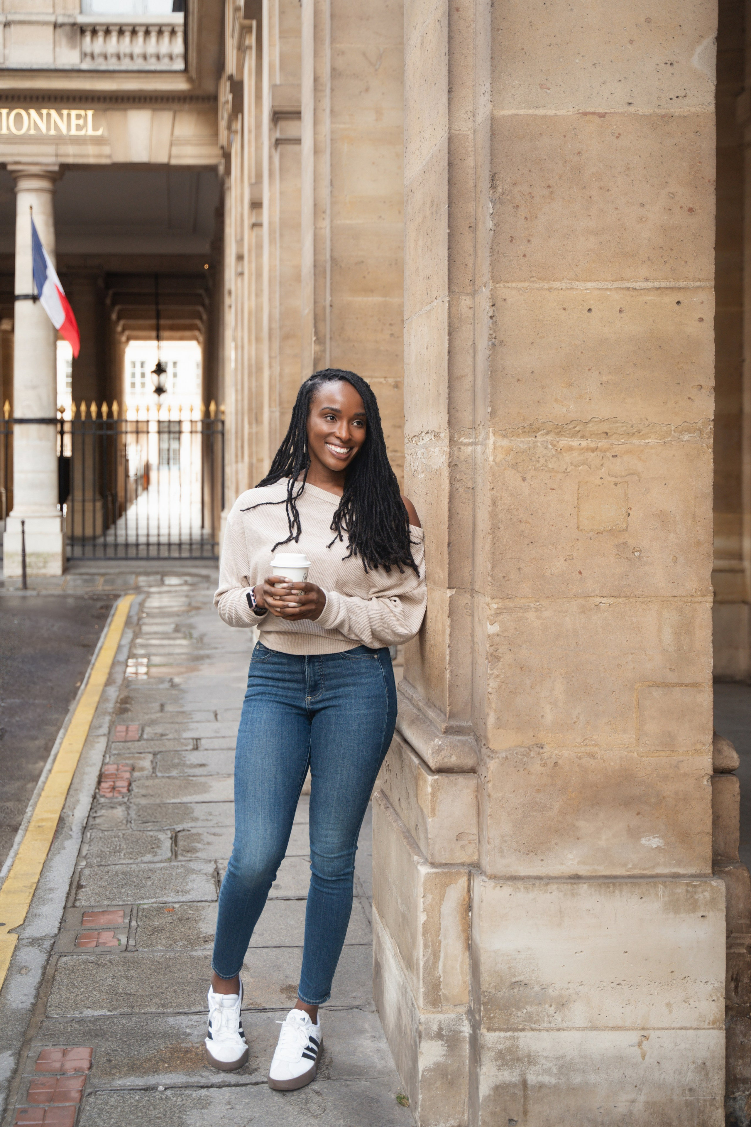 Candice (2h x 2). Photographer in Paris|Solo and groups, portraits & content, couples photo-shoot in Paris at the best locations