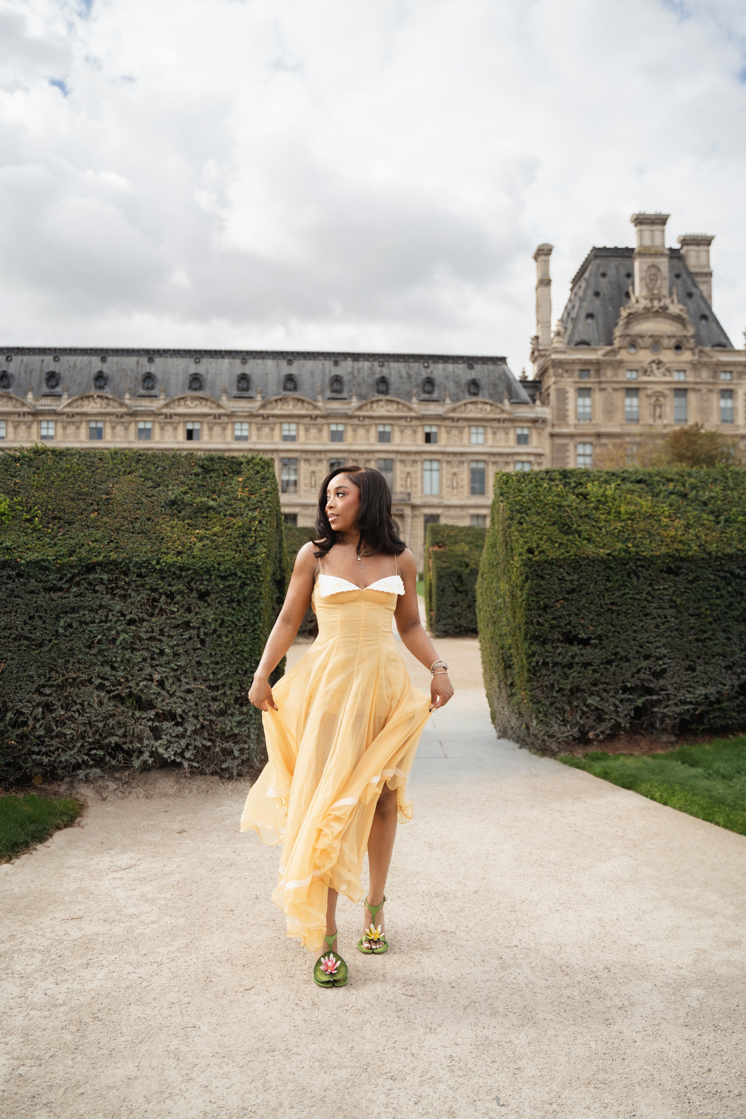 Arielle (2 hours). Photographer in Paris|Solo and groups, portraits & content, couples photo-shoot in Paris at the best locations