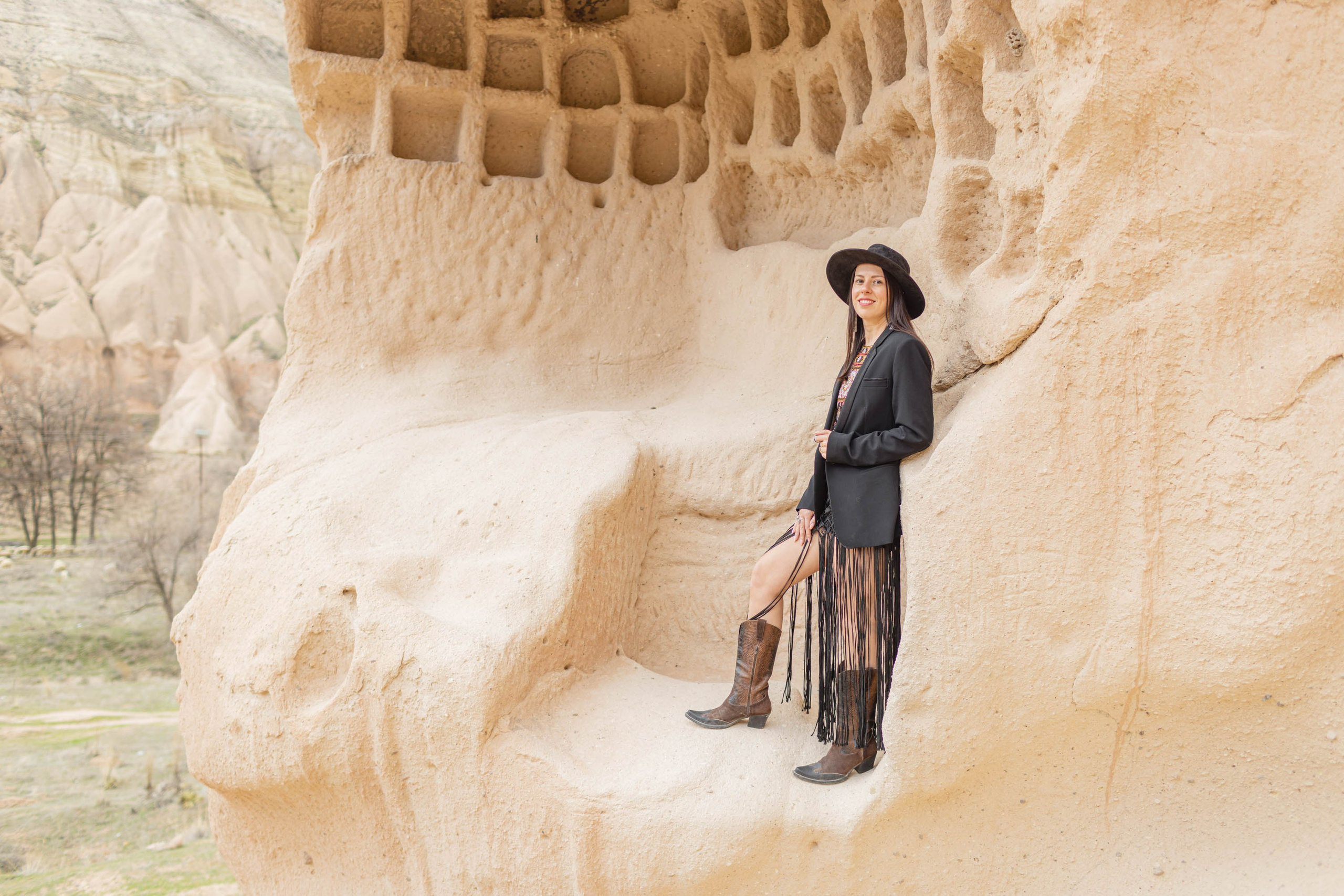 Stylish Photoshoot in the Charming Streets and Valleys of Cappadocia. Julia Ganch I Fashion Wedding Photography I Cappadocia Turkey