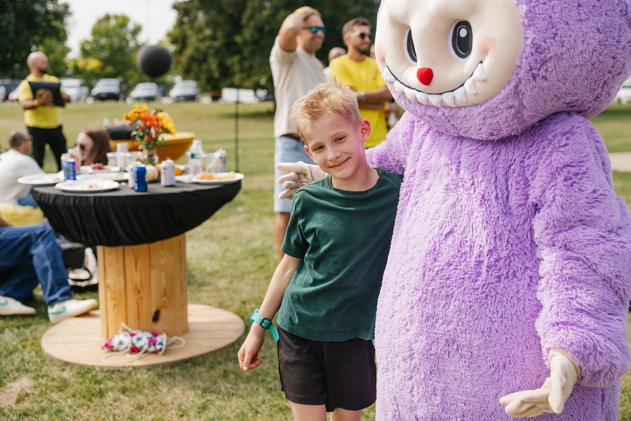 OCMC 09.13.2025. Wedding family event photographer in Chicago Nick Yushevich