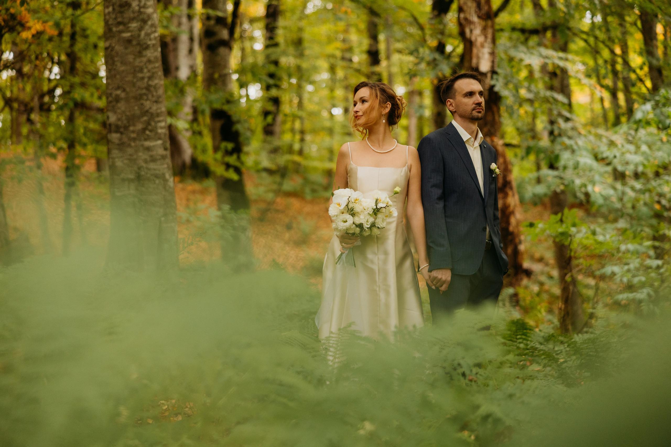 Love in Autumn forest. Wedding photographer in Tbilisi Ioseb Mamniashvili