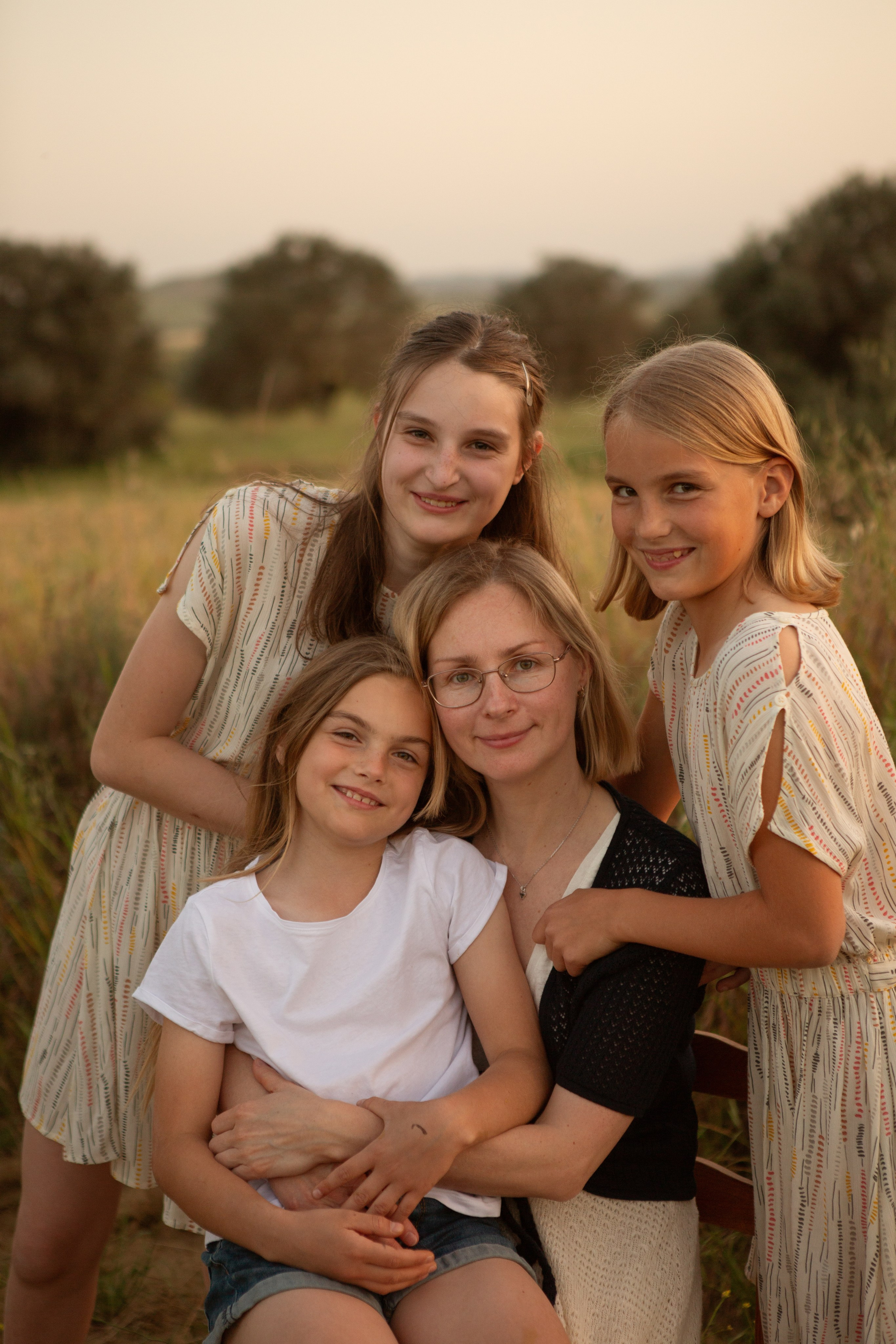 Family Lifestyle Outdoors. Фотограф беременности и новорожденных на Кипре Анна Милосова