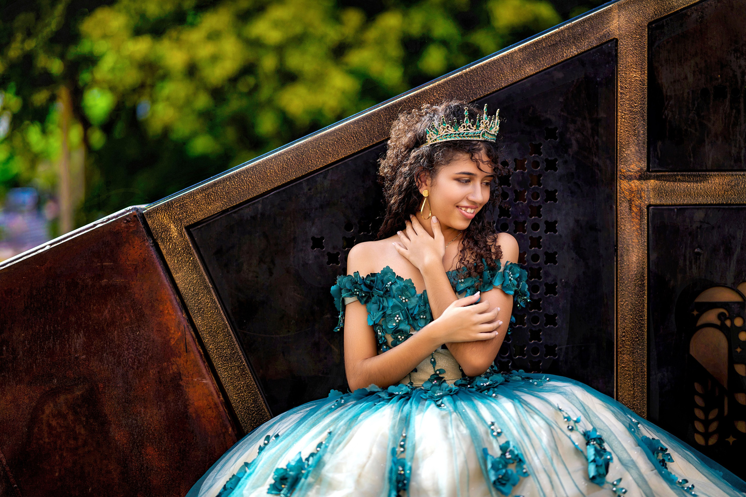 Mis 15 | Sesiones de Fotografía Modernas. Wedding Photography & Videography by ZZ Hendrick | Capturing Your Love Story in Colombia & USA