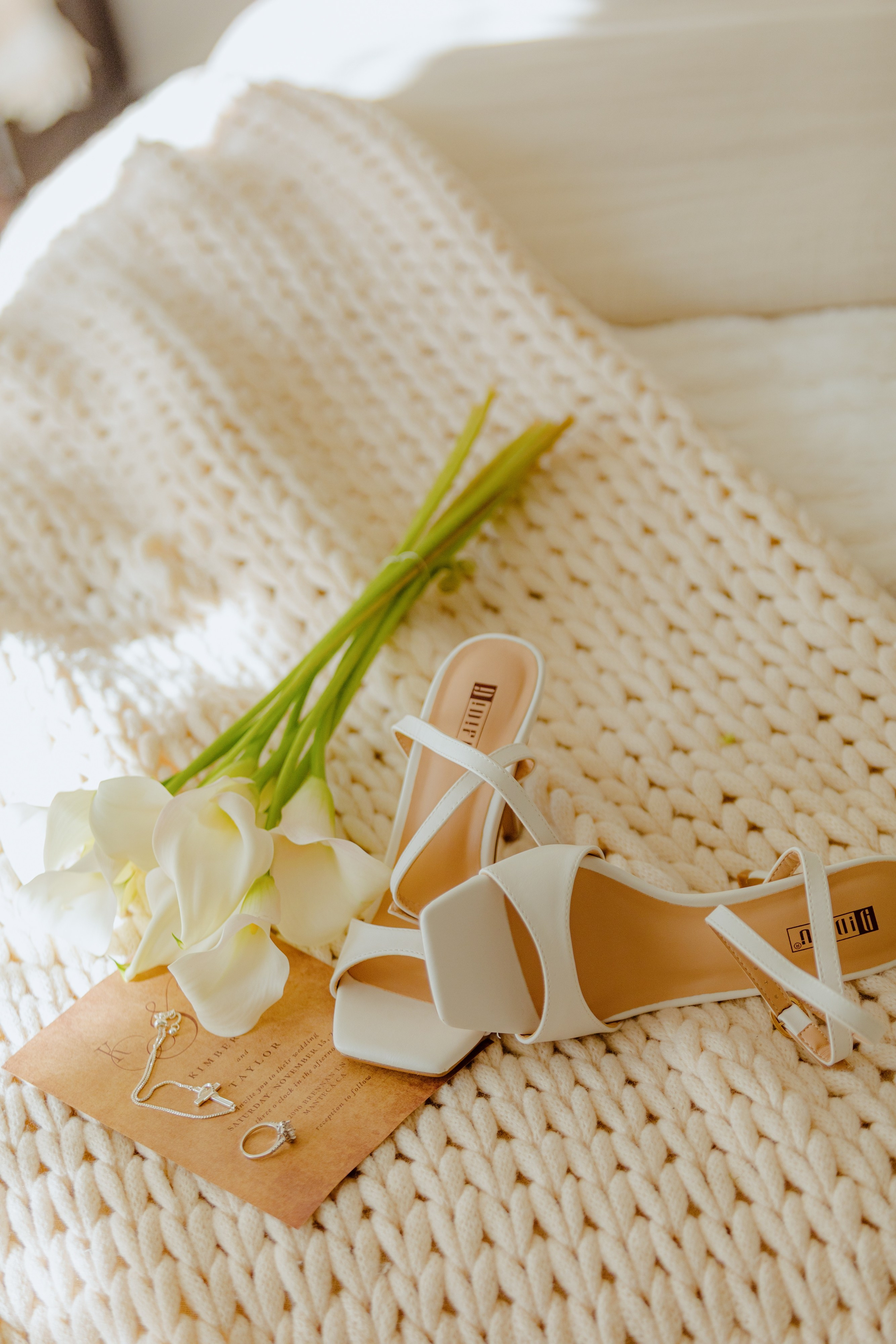 Vanessa Bridal Prep| Sacramento Wedding Photographer. Wedding Photography & Videography San Francisco, Sacramento