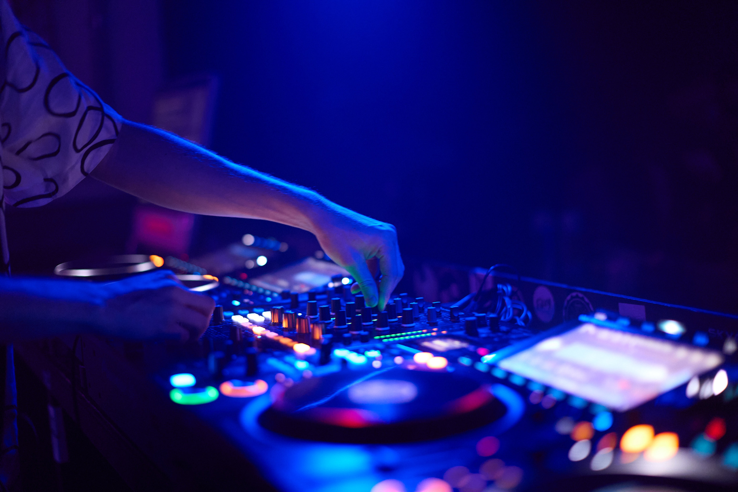 Event & Clubbing Photography in Vancouver. Location131 | Vancouver Photographer for Fashion, Portraits, Events and More Across Canada| YVR — Vlad Li