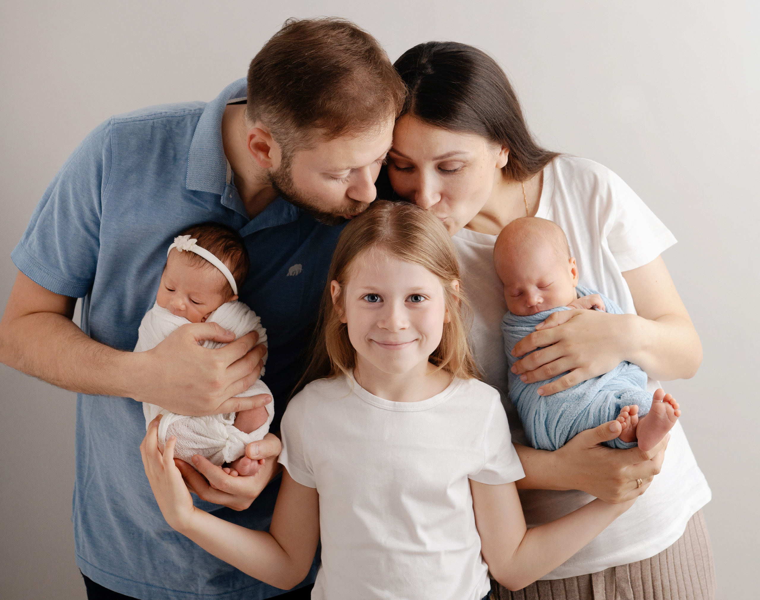 Александра и Даниил. Фотограф новорожденных и детей первого года Евгения Михалькевич