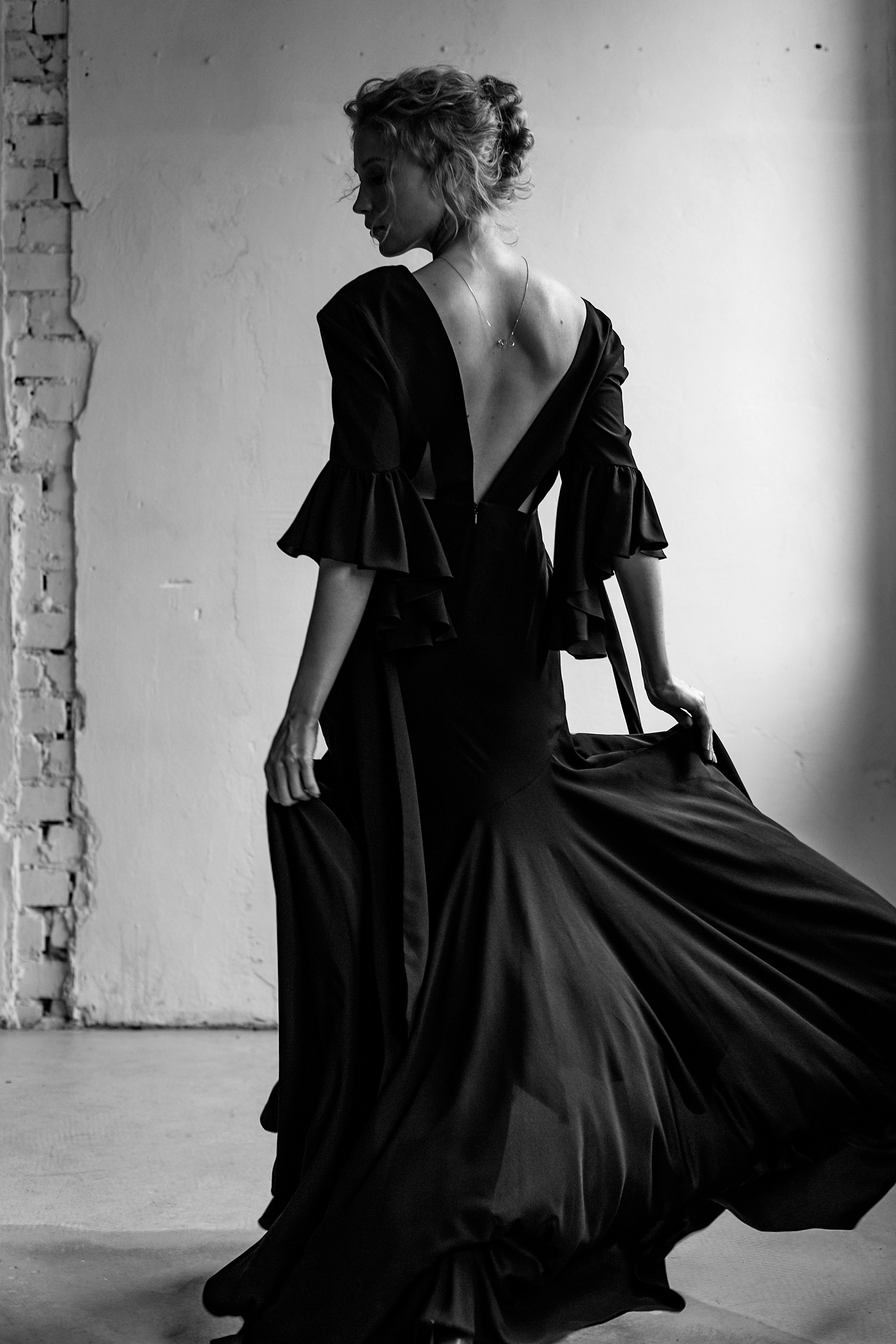 Light and shadow. Amazing photo session at a time convenient for you. Y