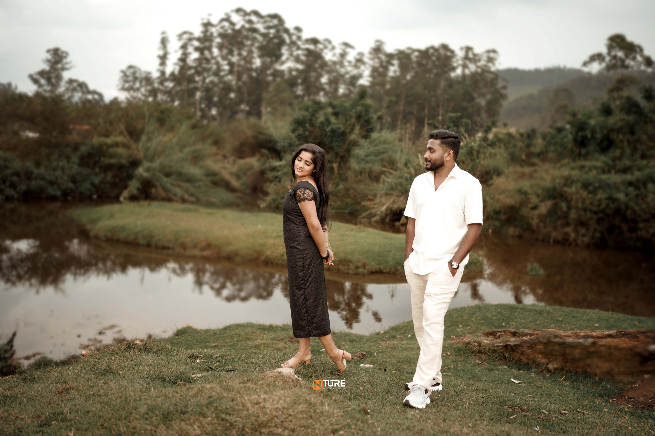 PHOTOS. NTURE WEDDING