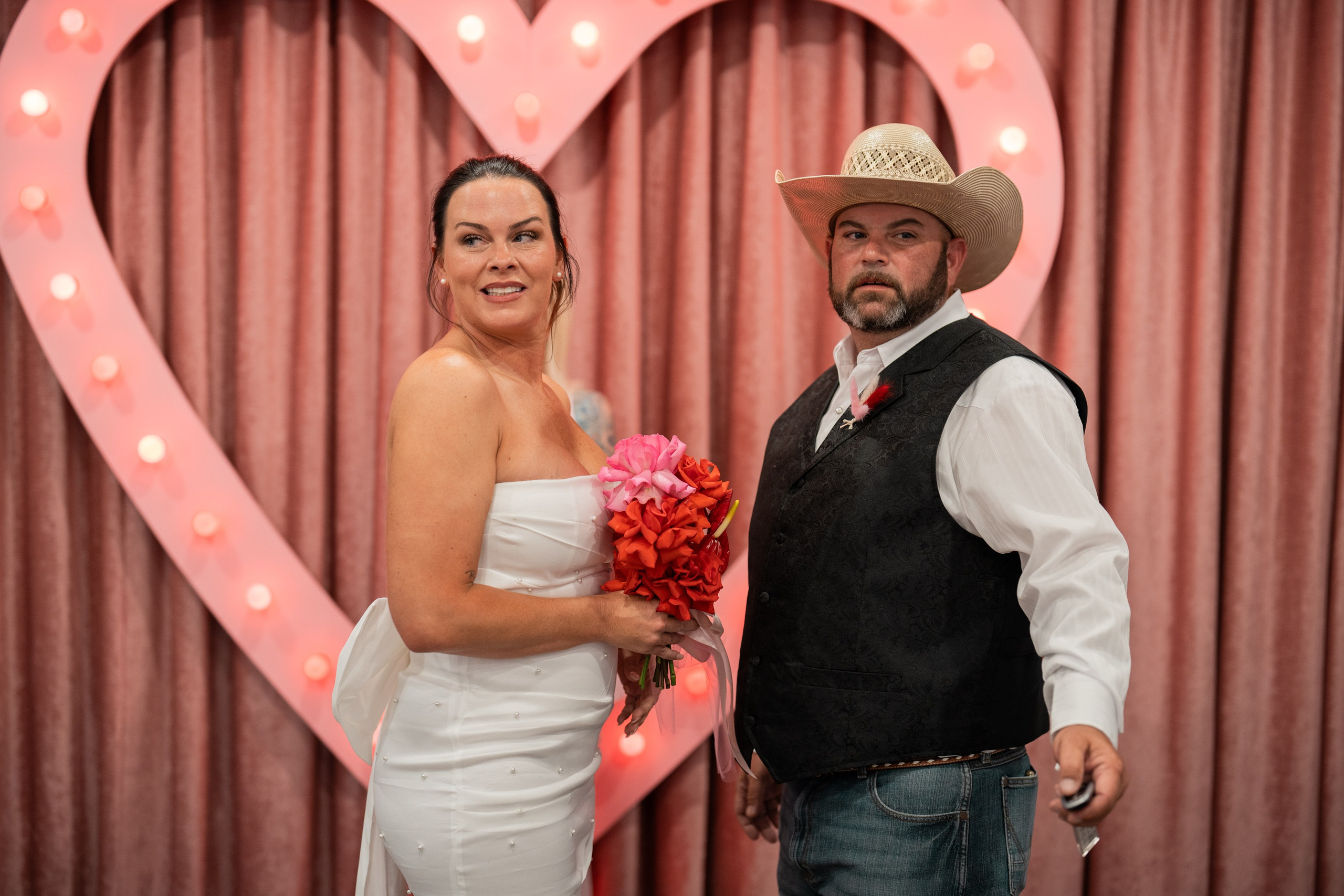 Jaye&Richie. Wedding & elopement photographer Viktoriya Kravtsov. Las Vegas