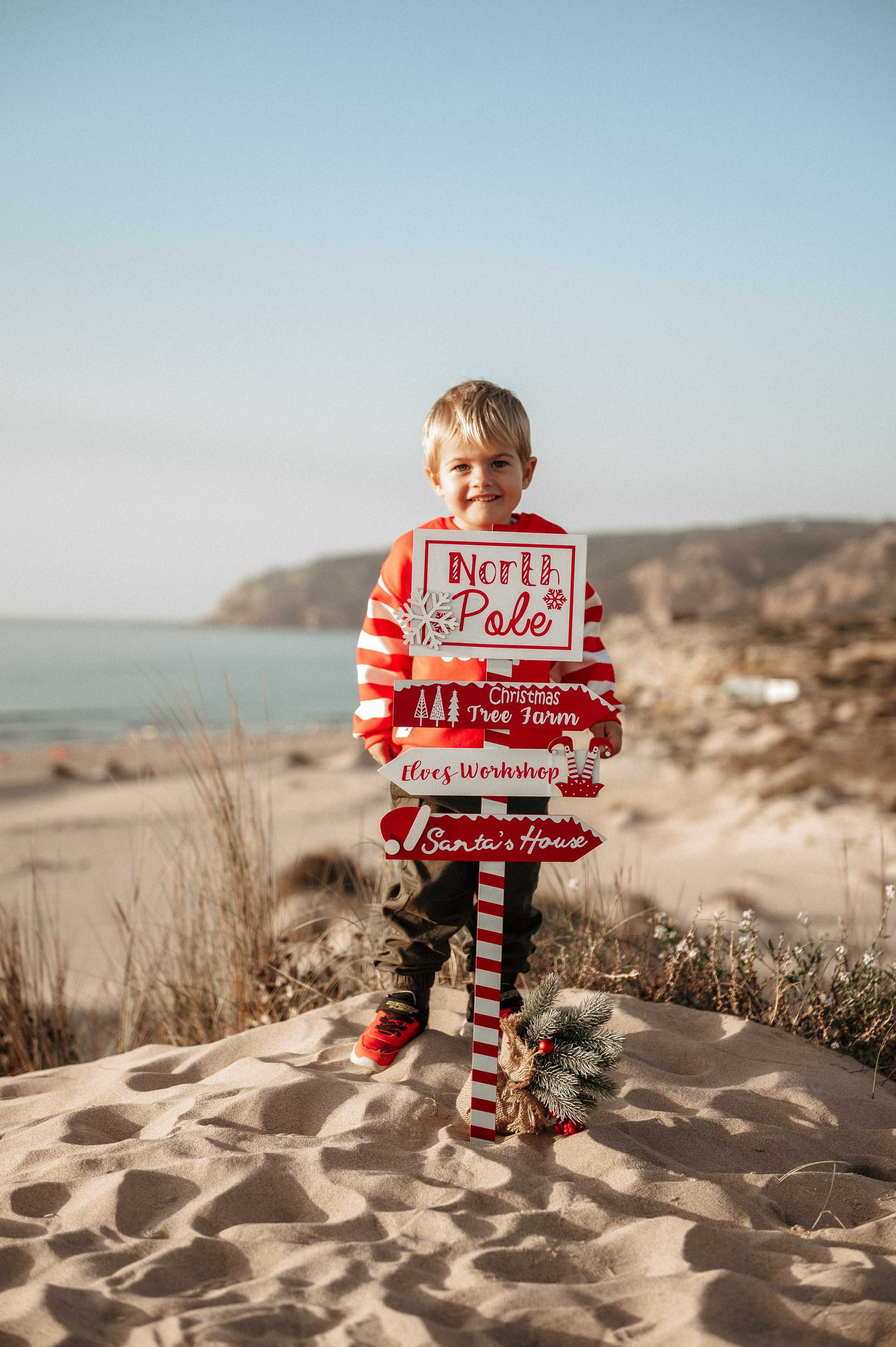 Family Christmas photoshoot on the beach in Portugal. Ваш фотограф в Лиссабоне — Анна Белова