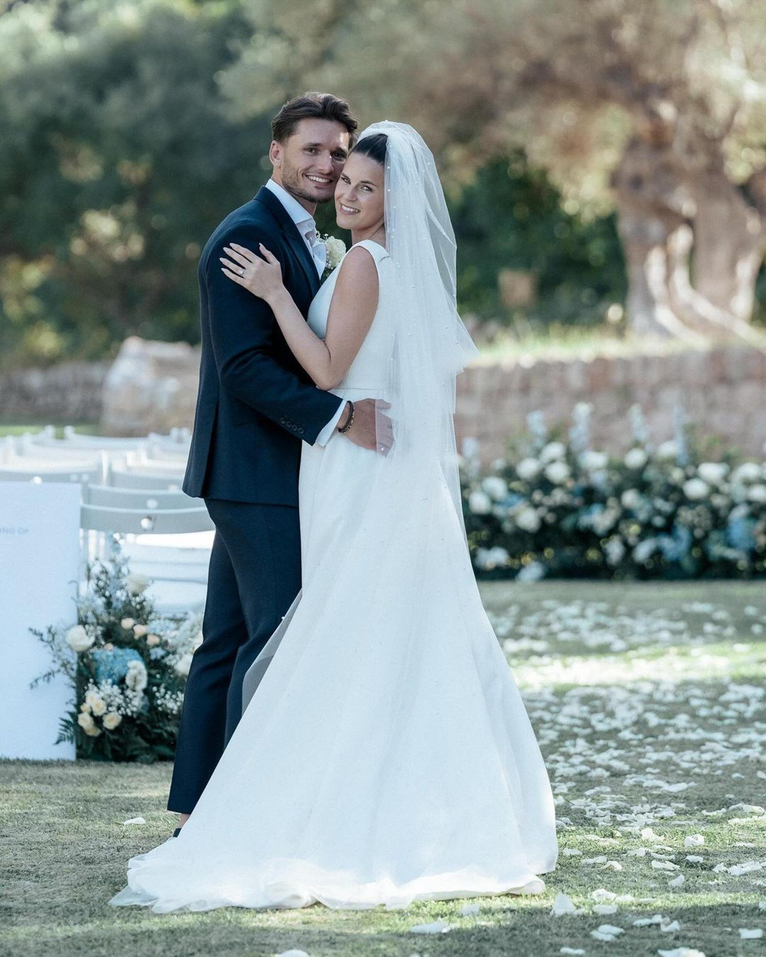 Wedding Ceremony in venue in Mallorca Tramuntana Mountains with British couple. Wedding Celebrant in Mallorca Iban Collin