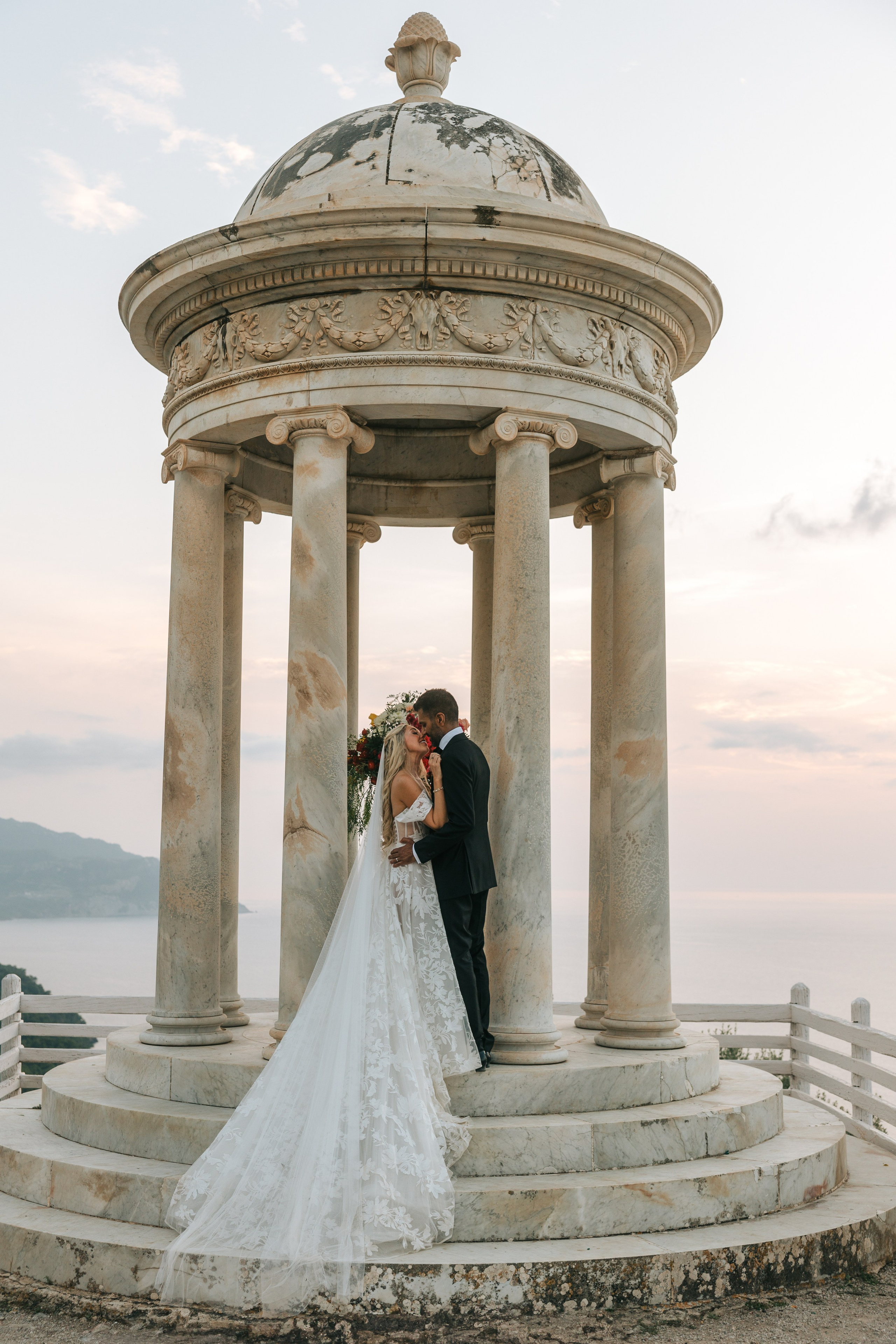 Mallorca venue Son Marroig for this LA Wedding Ceremony. Wedding Celebrant in Mallorca Iban Collin