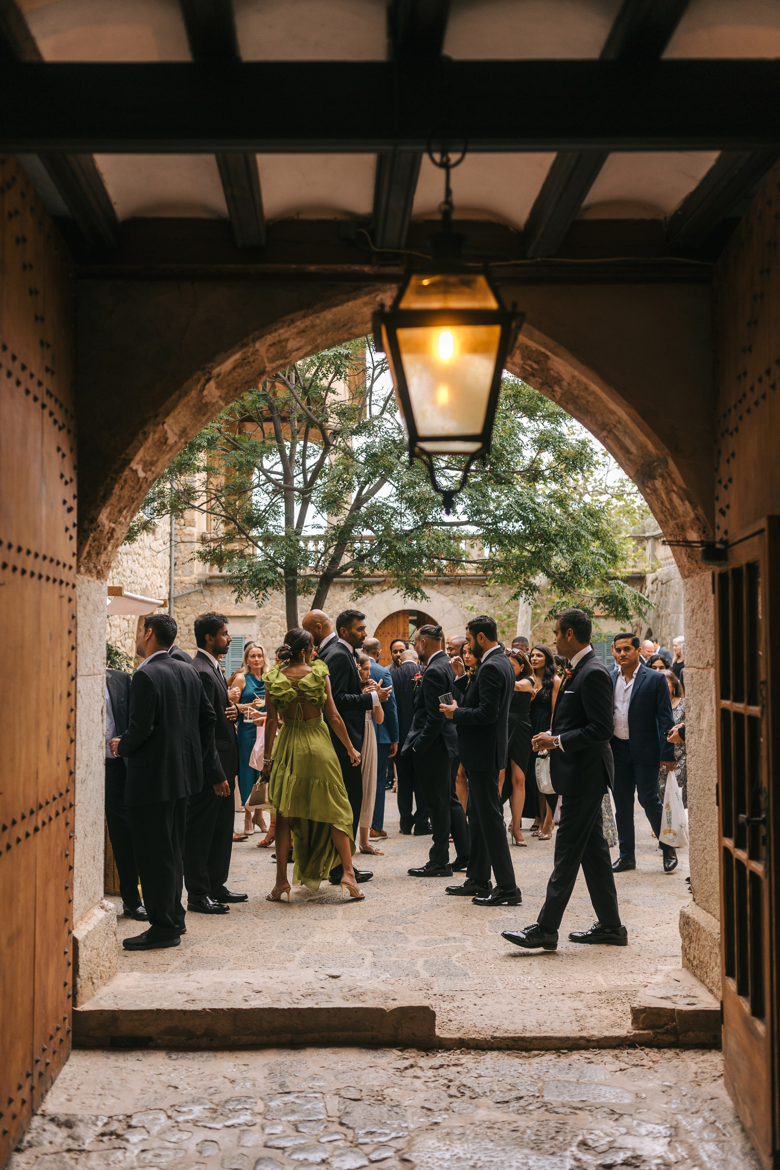 Mallorca venue Son Marroig for this LA Wedding Ceremony. Wedding Celebrant in Mallorca Iban Collin